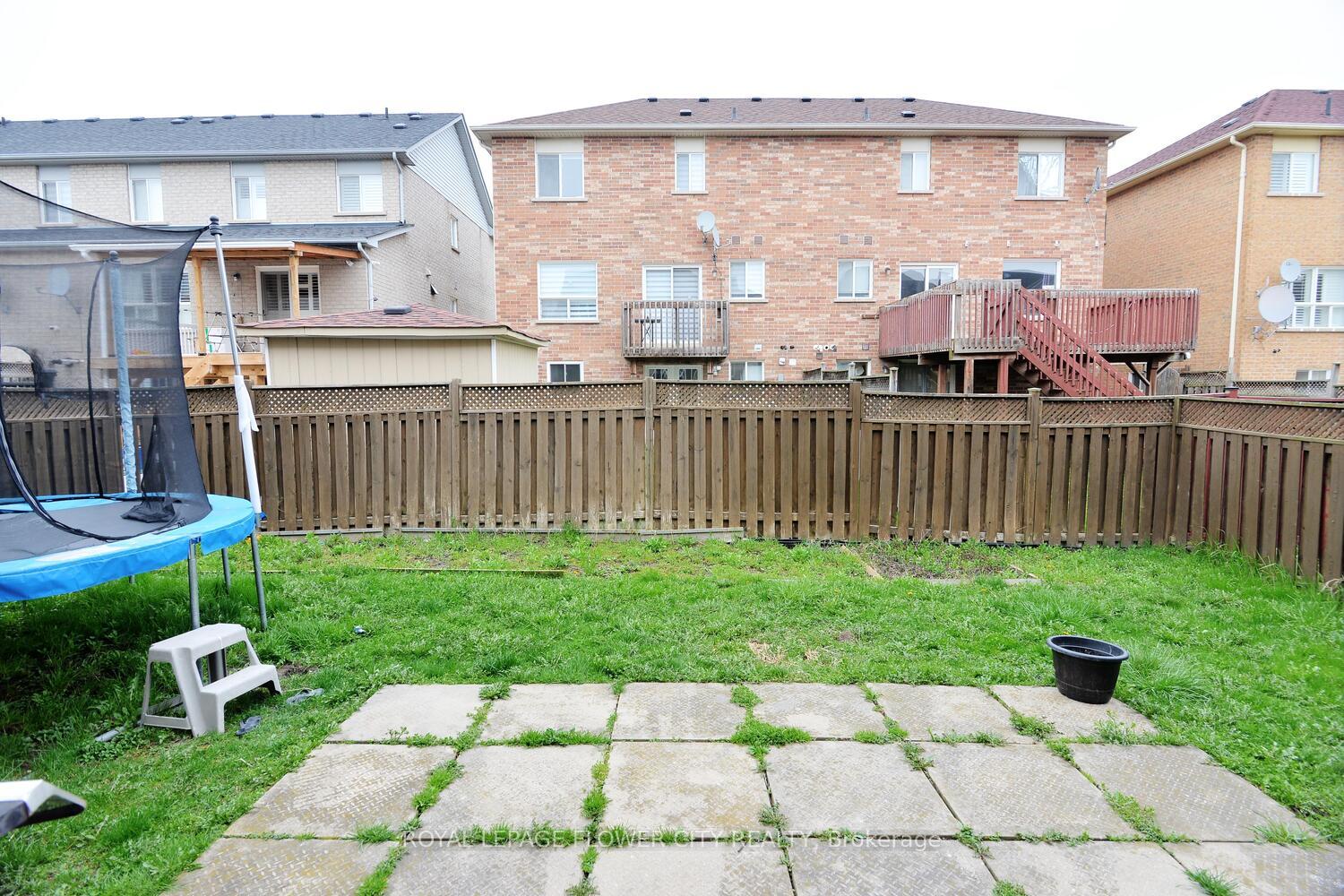 Photo 47 of 19 Flatbush Lane, Brampton, Fletcher's Meadow — HOMEH
