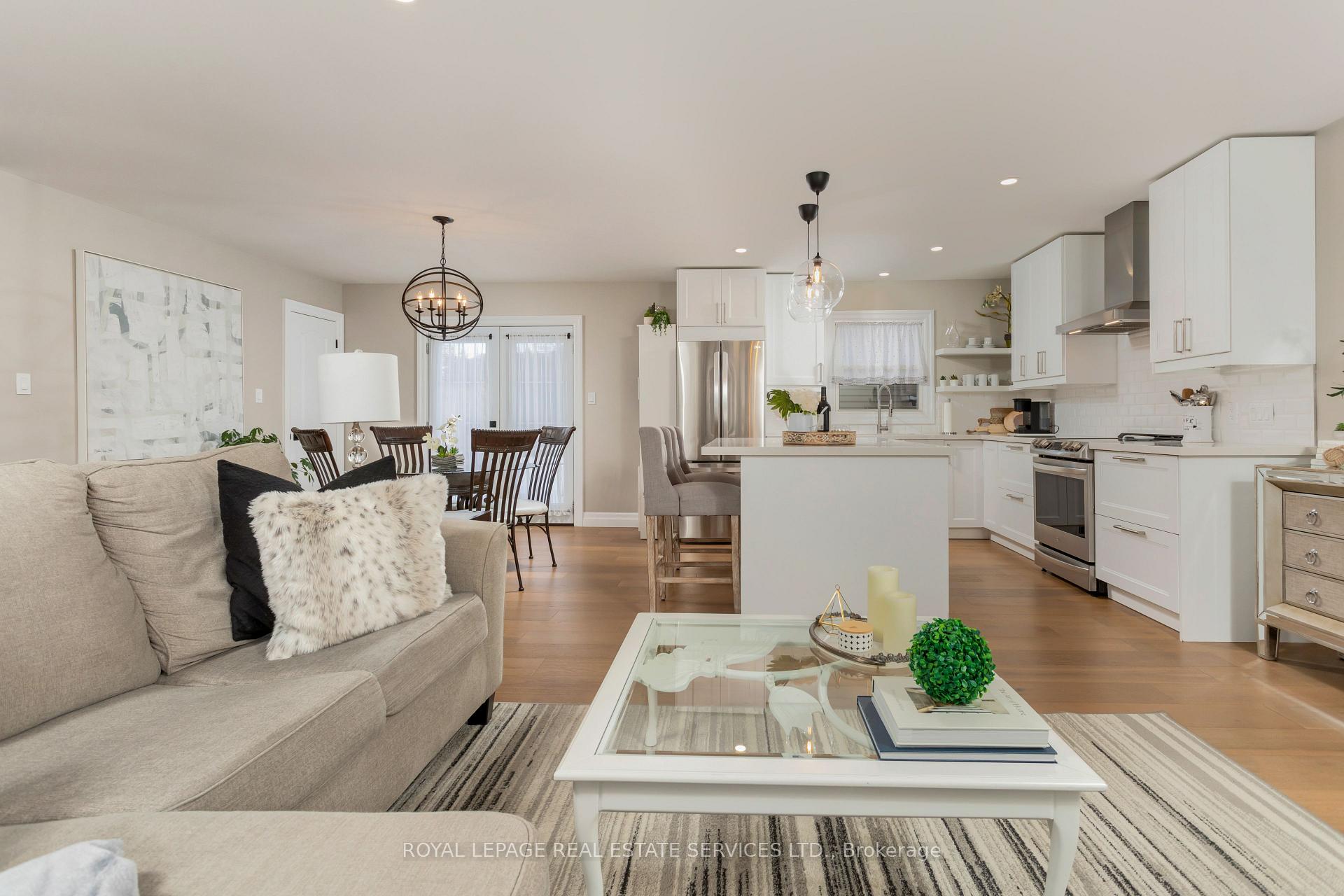Photo 10 of 18 Alderson Drive, Hamilton, Kennedy — HOMEH