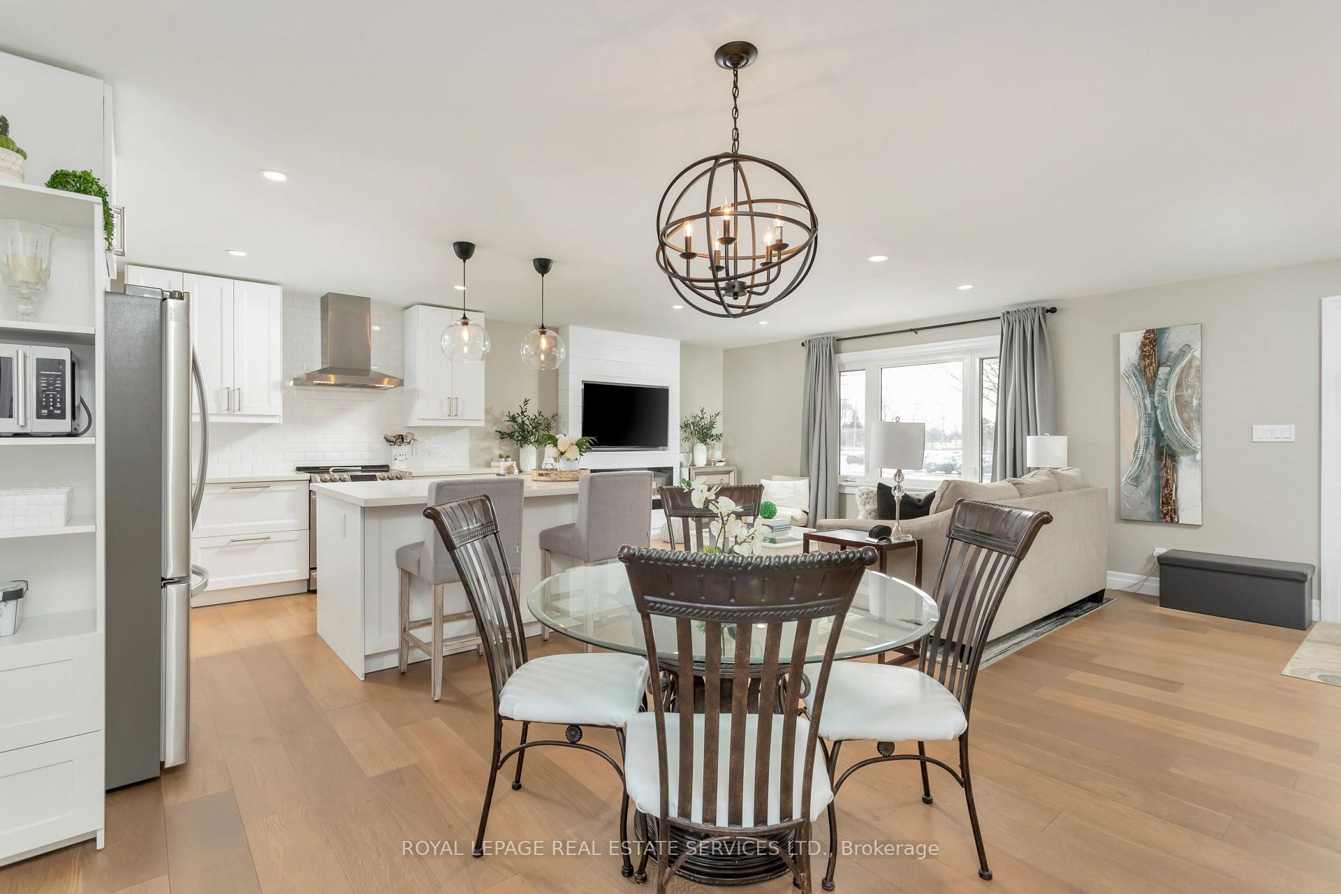 Photo 11 of 18 Alderson Drive, Hamilton, Kennedy — HOMEH