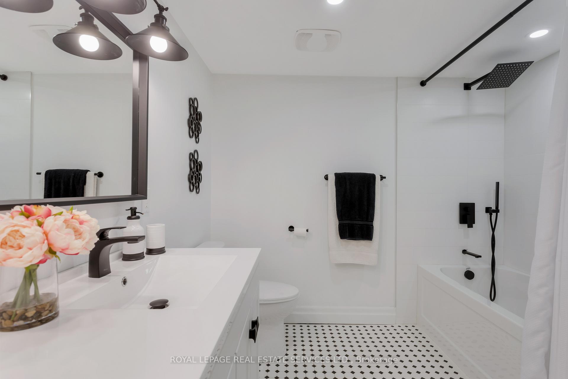 Photo 49 of 18 Alderson Drive, Hamilton, Kennedy — HOMEH