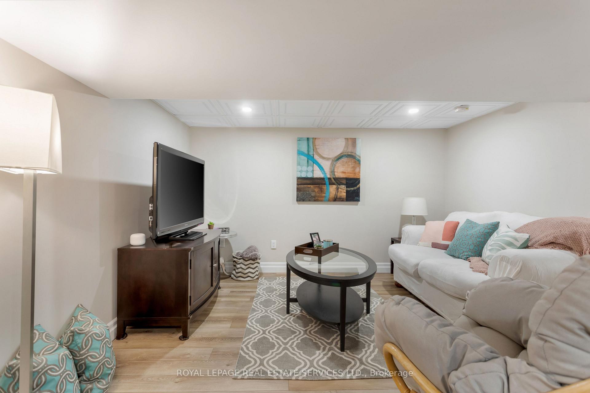Photo 64 of 18 Alderson Drive, Hamilton, Kennedy — HOMEH