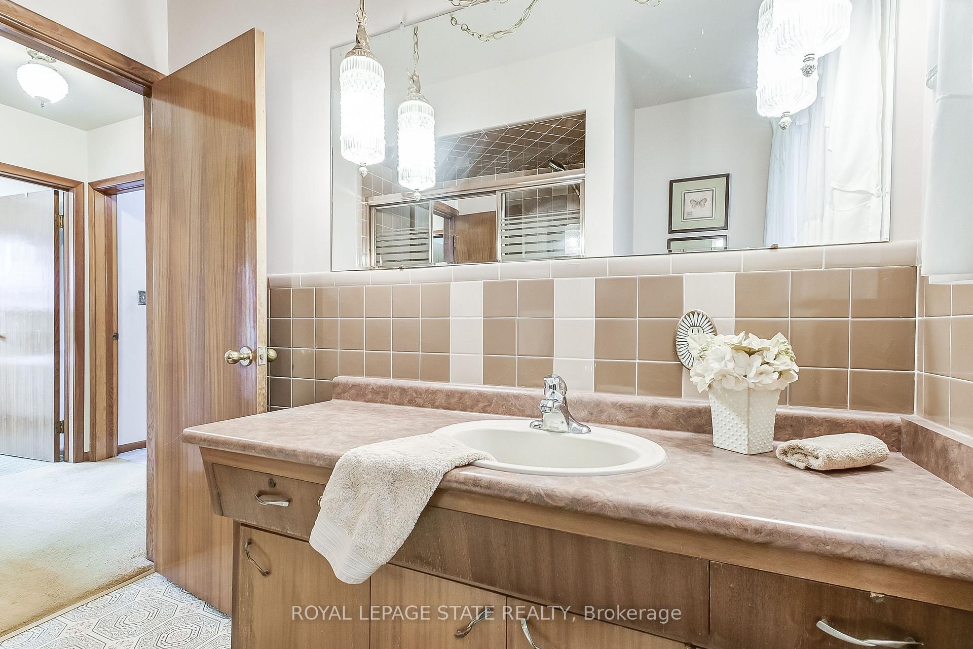 Photo 26 of 69 Orphir Road, Hamilton, Greenford — HOMEH