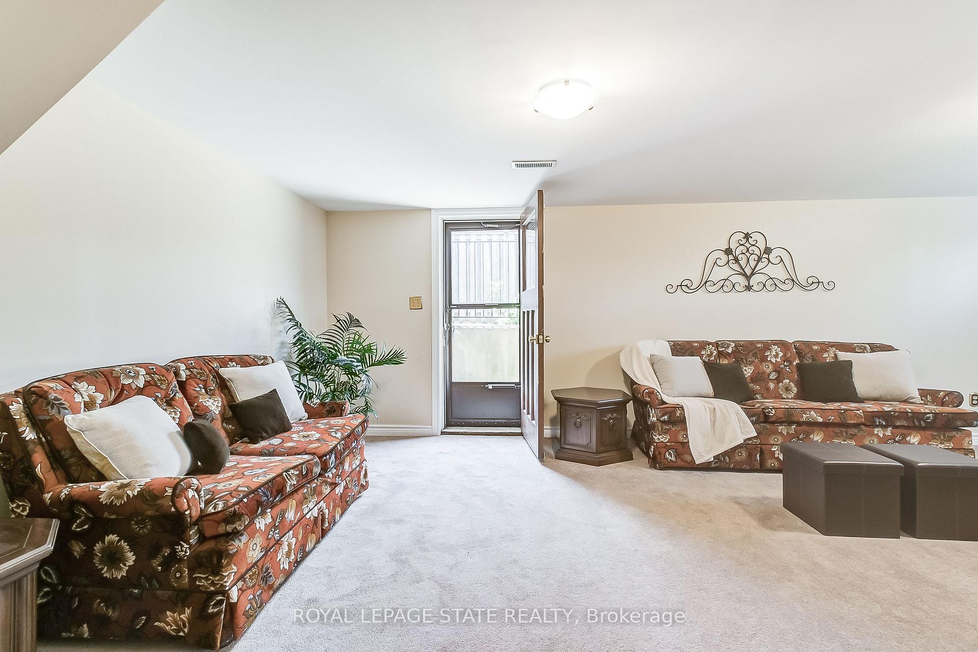 Photo 32 of 69 Orphir Road, Hamilton, Greenford — HOMEH