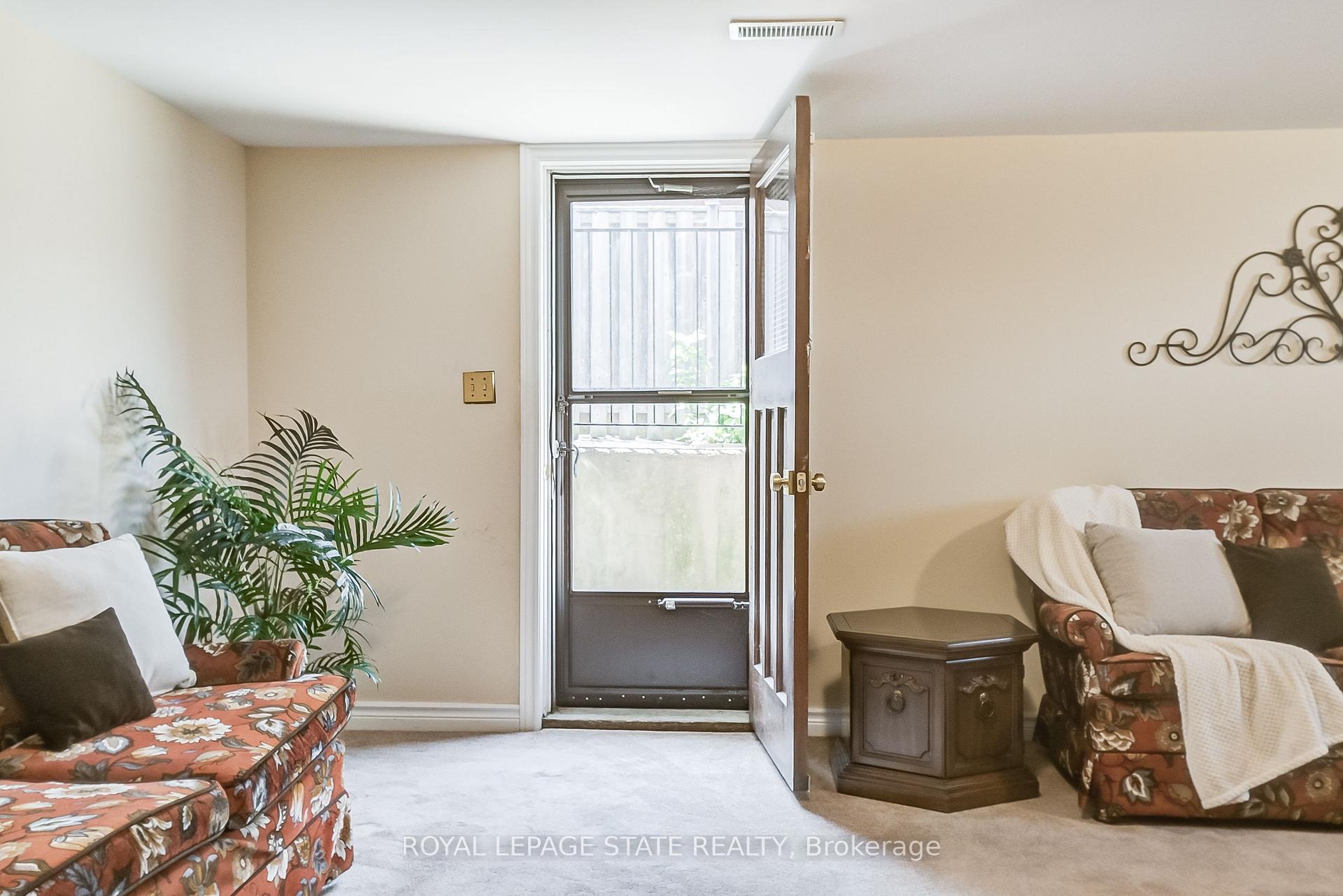Photo 33 of 69 Orphir Road, Hamilton, Greenford — HOMEH