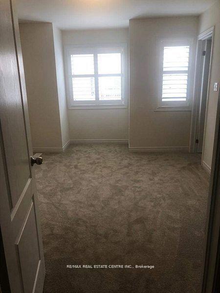 Photo 11 of 3959 Thomas Alton Boulevard, Burlington, Alton — HOMEH