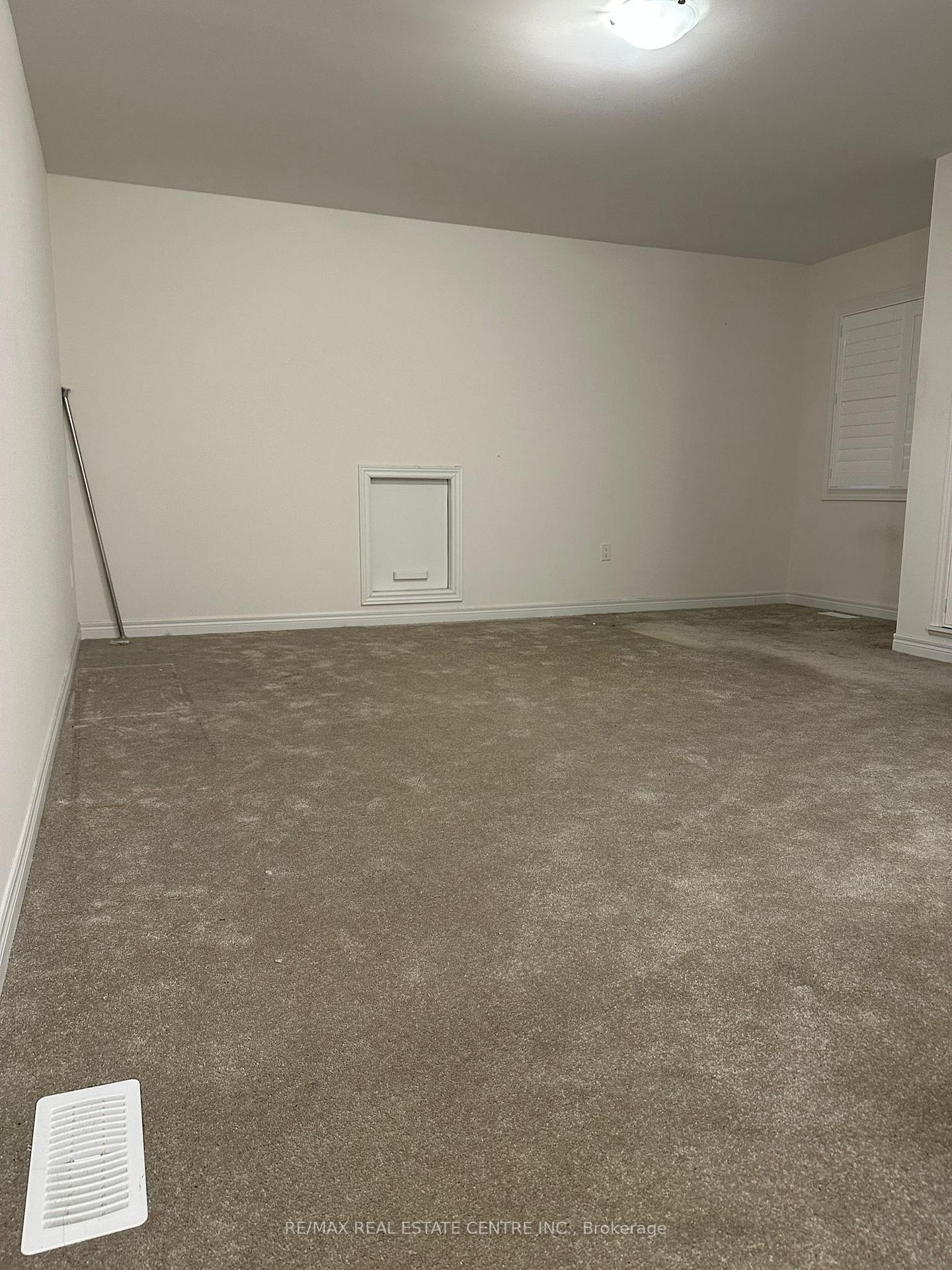 Photo 20 of 3959 Thomas Alton Boulevard, Burlington, Alton — HOMEH