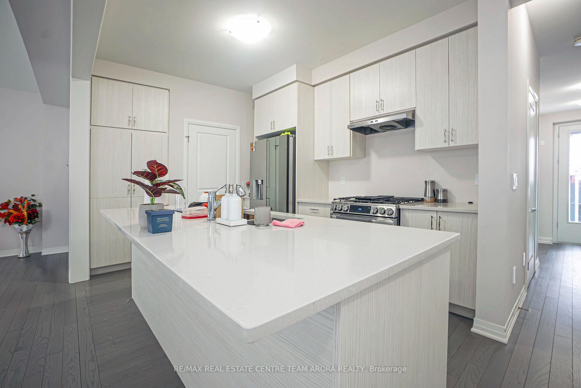Photo 9 of 2 Thomas Gemmell Road, North Dumfries — HOMEH