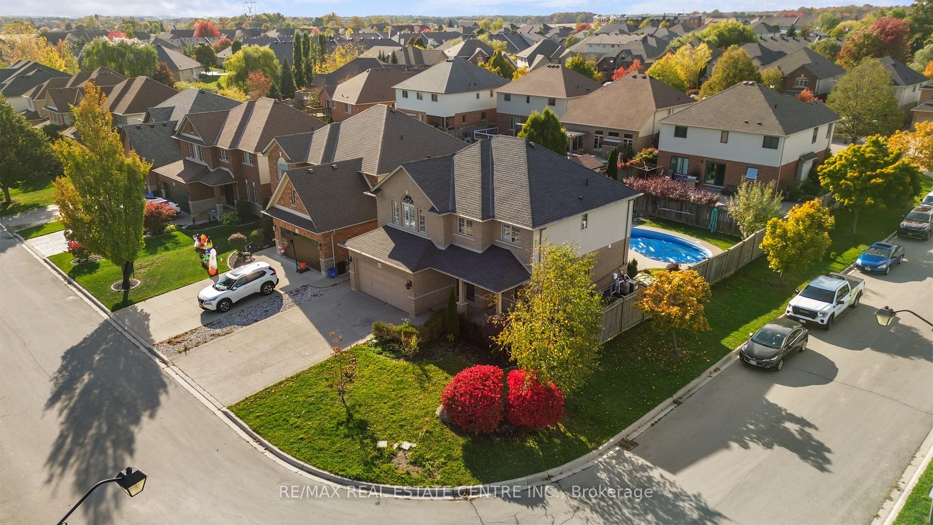 Photo 4 of 170 Southbrook Drive, Hamilton, Binbrook — HOMEH