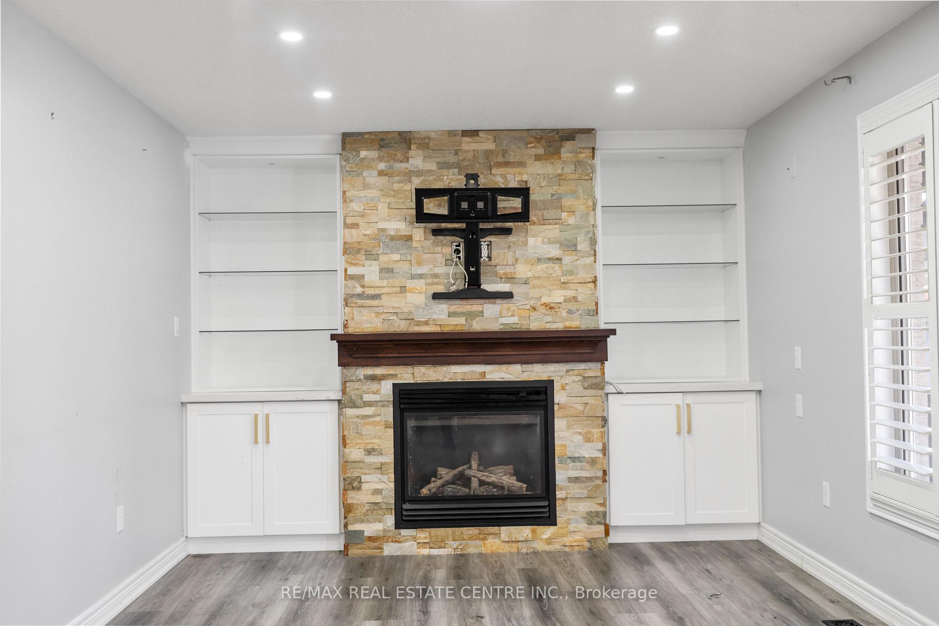 Photo 9 of 170 Southbrook Drive, Hamilton, Binbrook — HOMEH