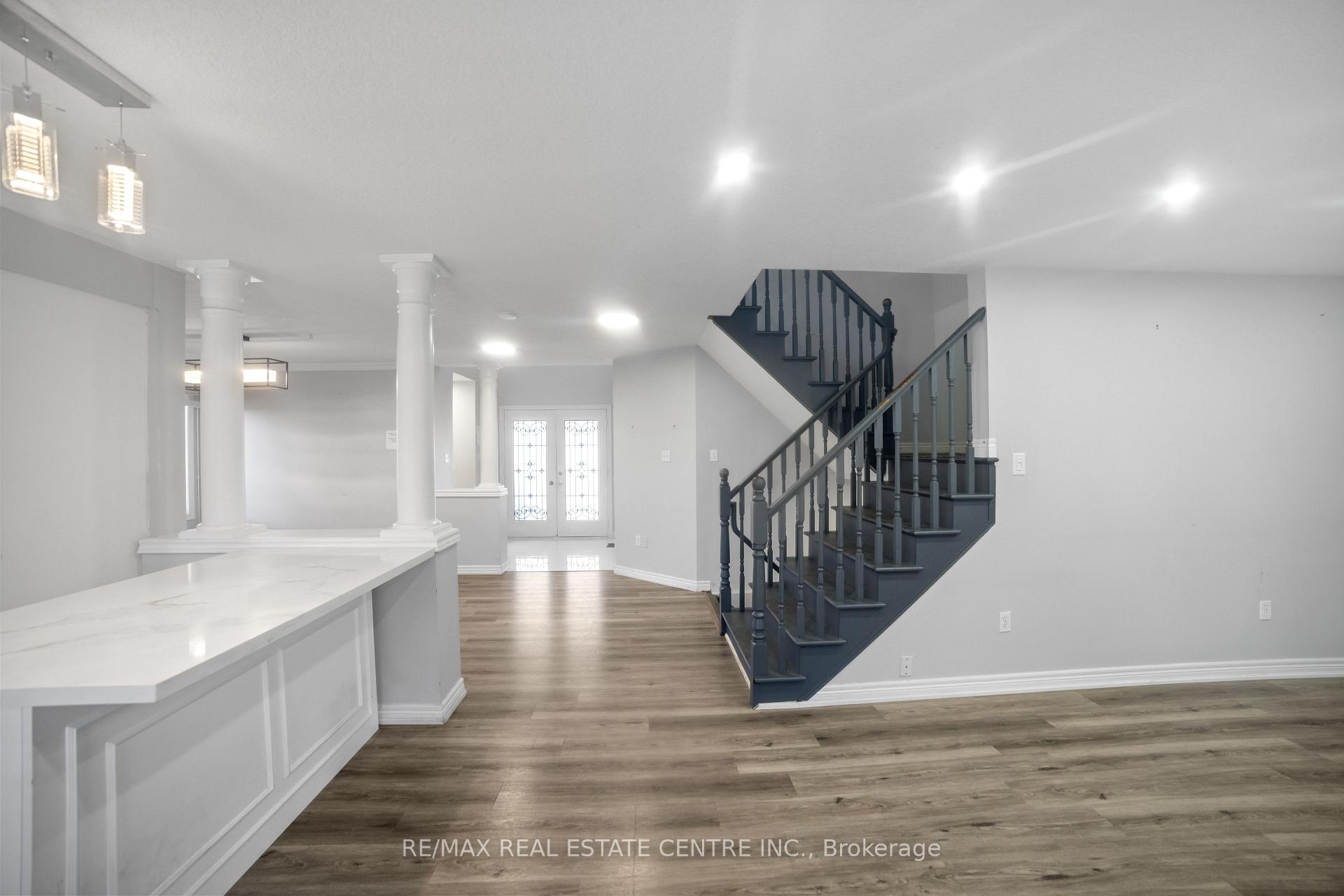 Photo 13 of 170 Southbrook Drive, Hamilton, Binbrook — HOMEH