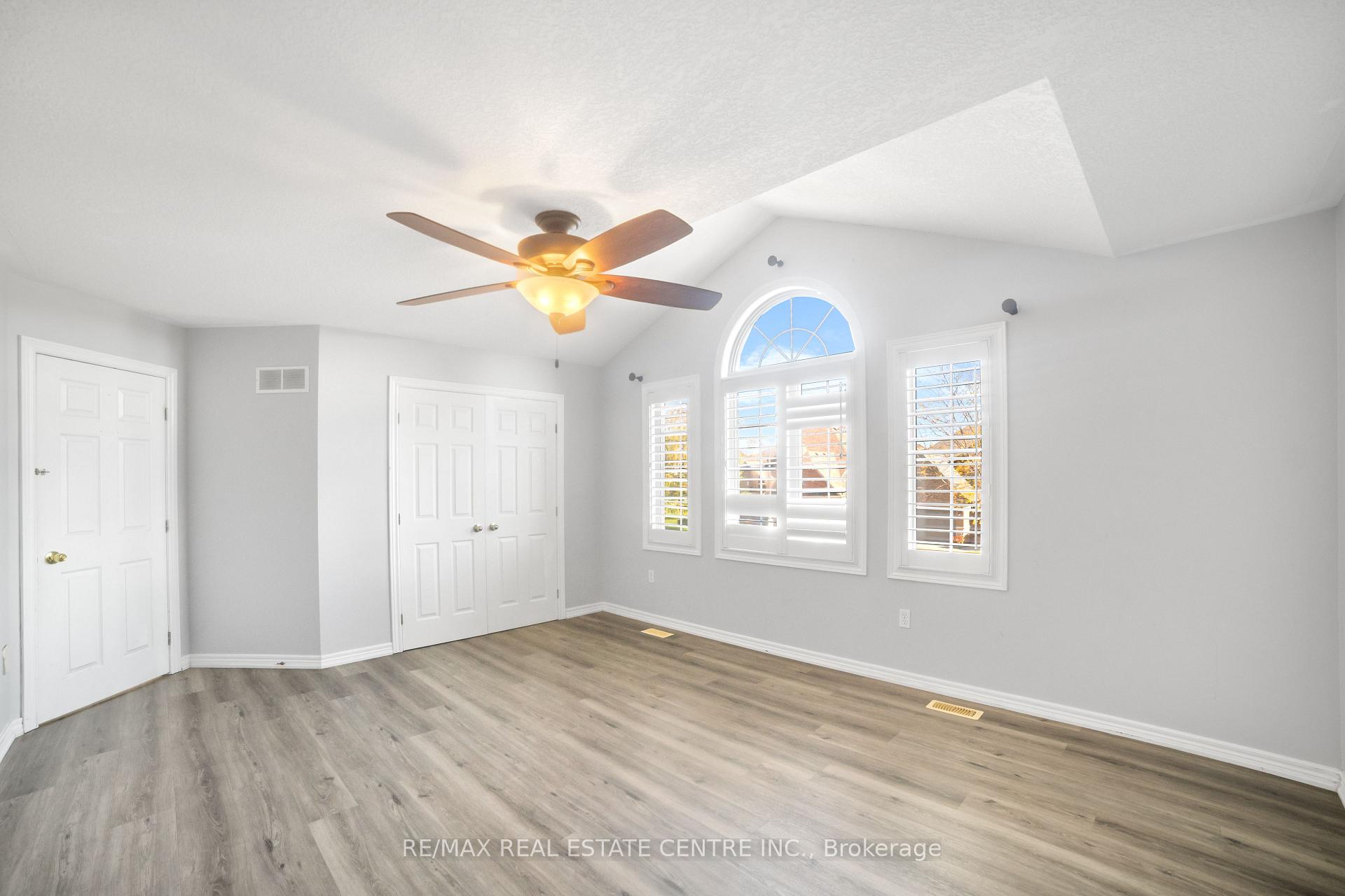 Photo 22 of 170 Southbrook Drive, Hamilton, Binbrook — HOMEH
