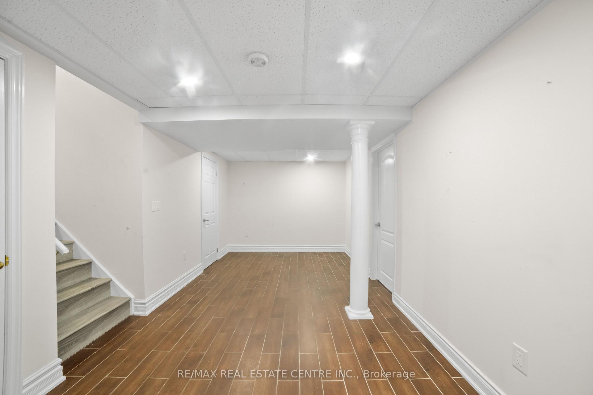 Photo 32 of 170 Southbrook Drive, Hamilton, Binbrook — HOMEH