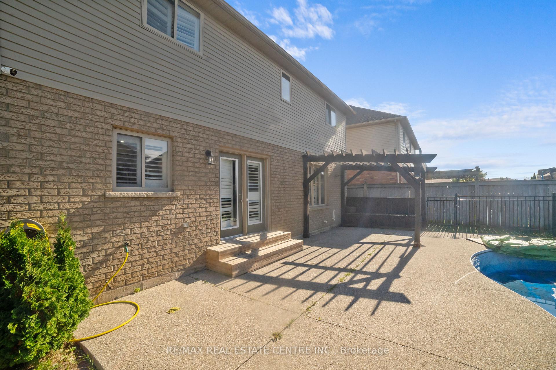 Photo 35 of 170 Southbrook Drive, Hamilton, Binbrook — HOMEH