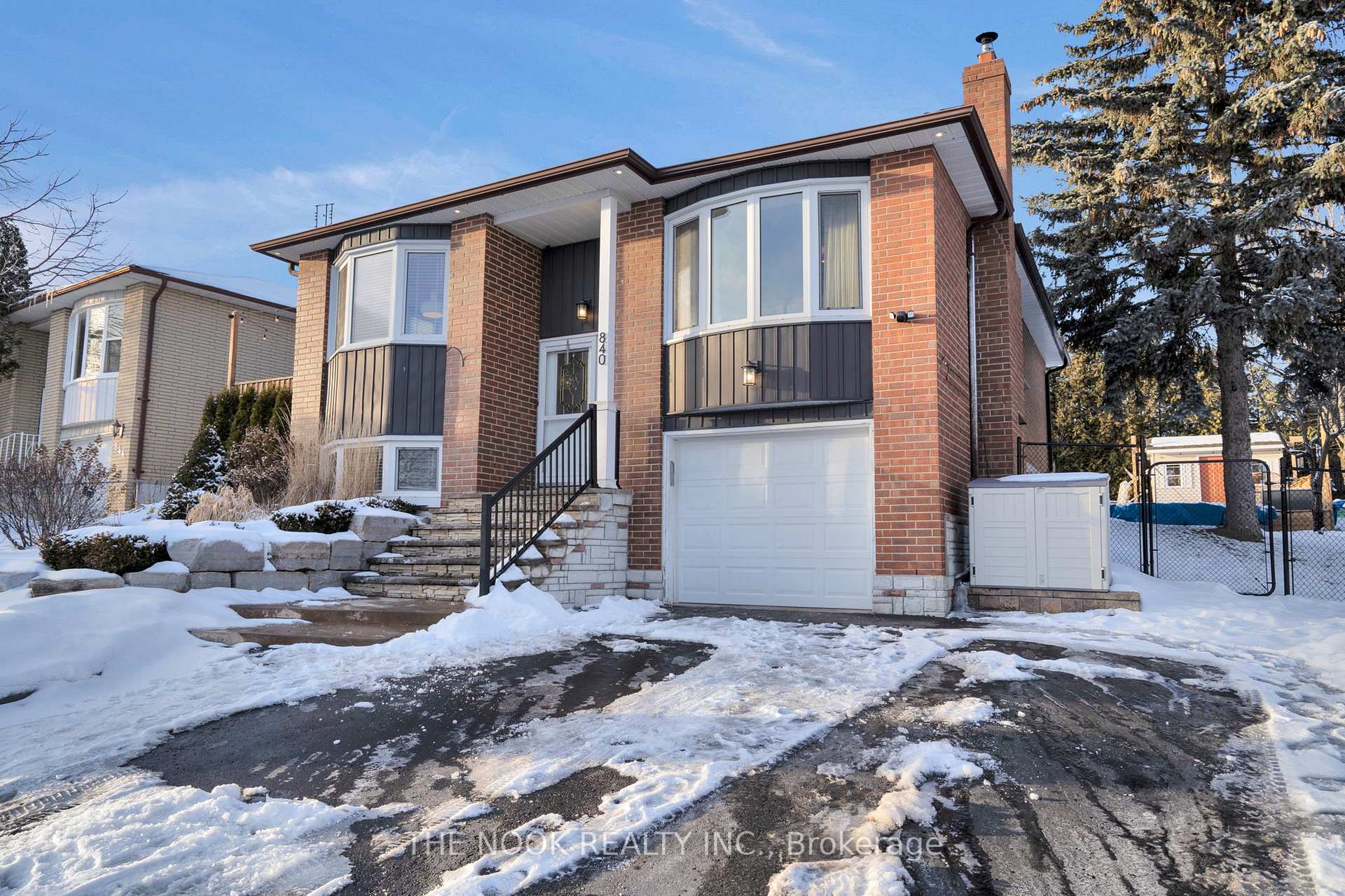 Photo 1 of 840 Roundelay Drive N, Oshawa, McLaughlin — HOMEH