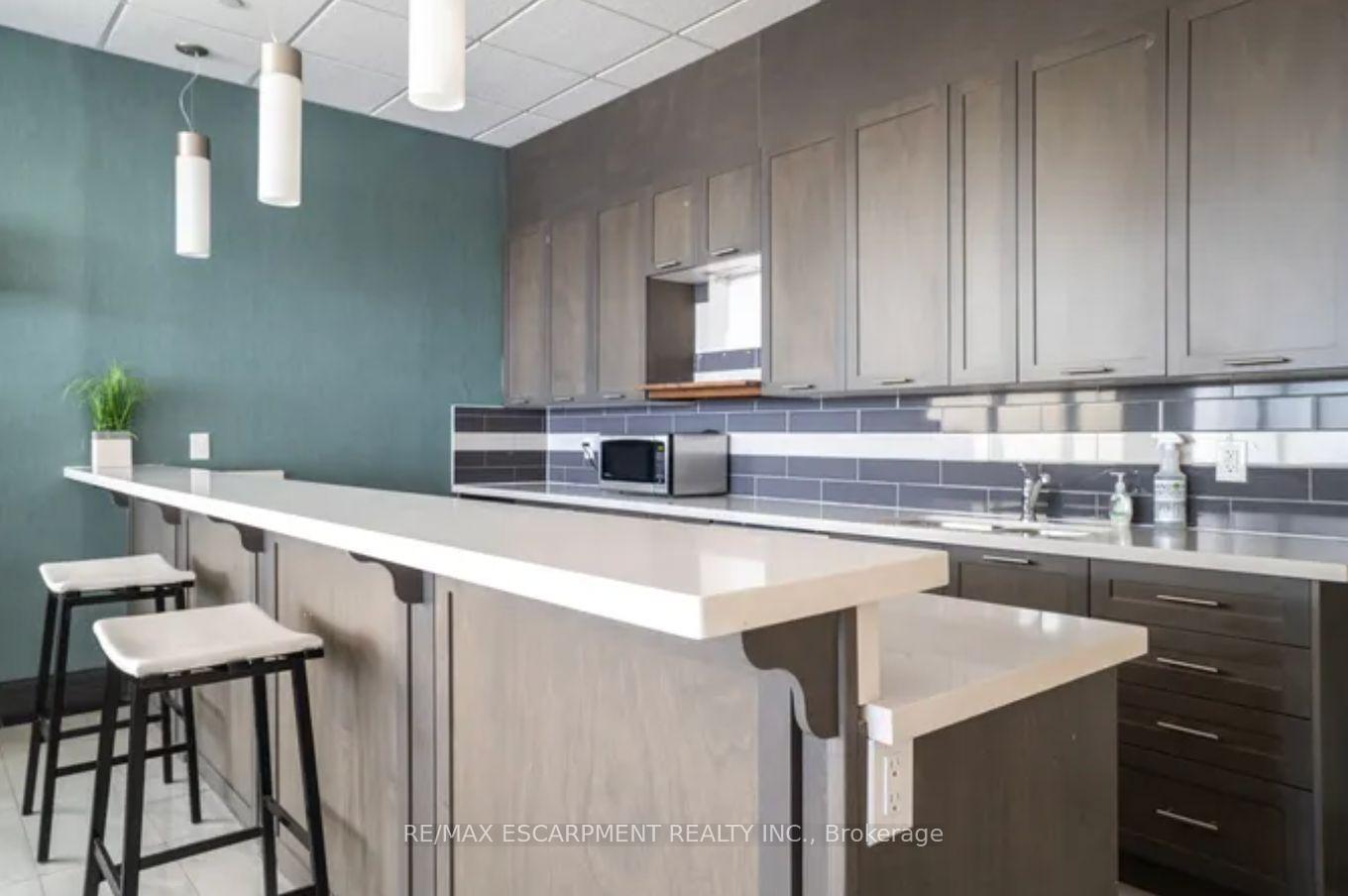 Photo 12 of Unit 501, 220 Cannon Street E, Hamilton, Beasley — HOMEH