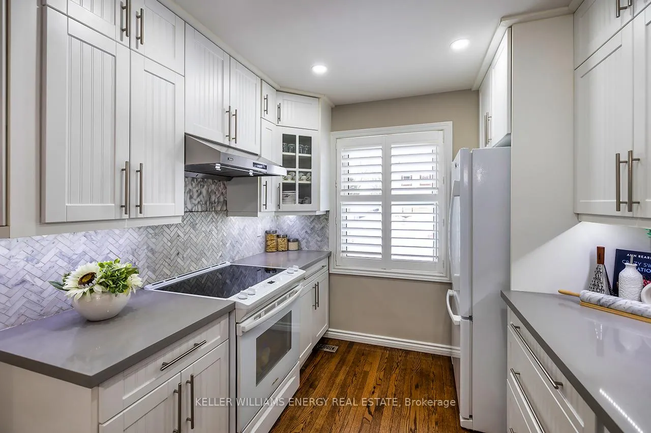 Photo 11 of 320 Homestead Drive, Oshawa, McLaughlin — HOMEH