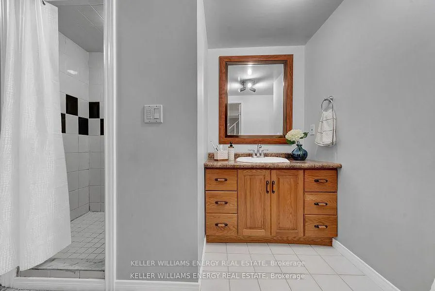 Photo 32 of 320 Homestead Drive, Oshawa, McLaughlin — HOMEH