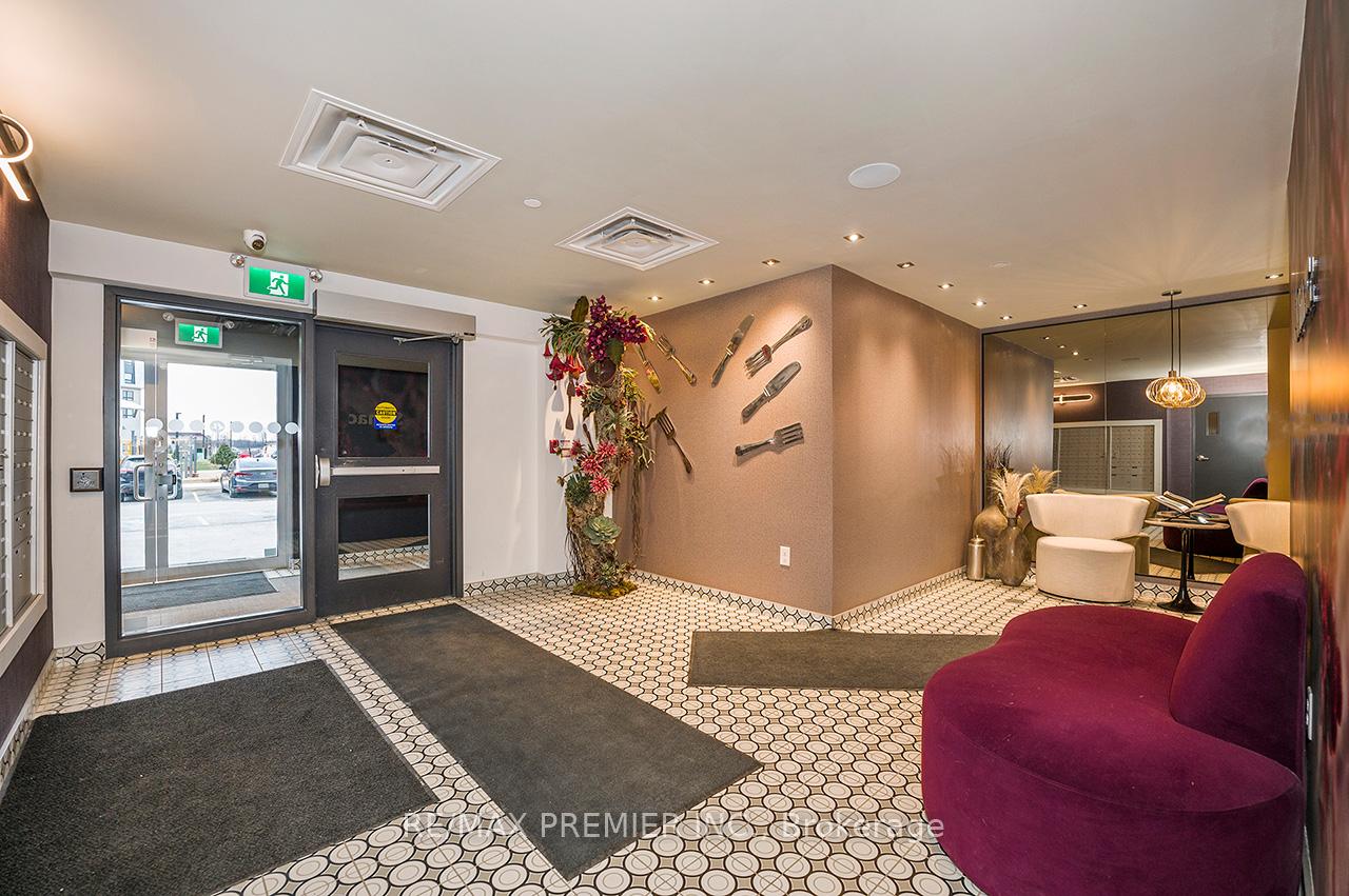 Photo 6 of Unit 317, 4 Spice Way, Barrie, Innis-Shore — HOMEH