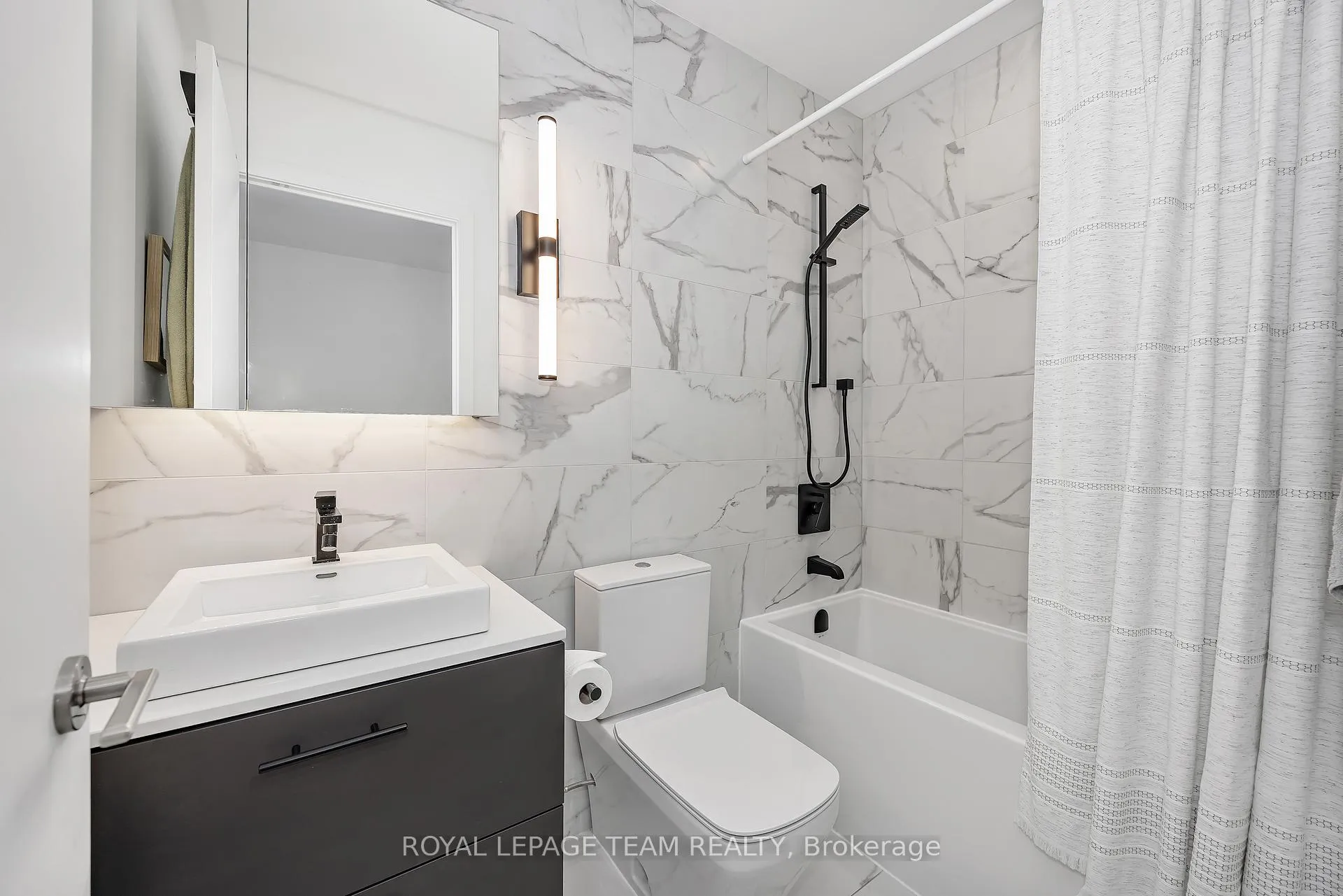Photo 15 of Unit 707, 10 James Street, Ottawa, Ottawa Centre — HOMEH