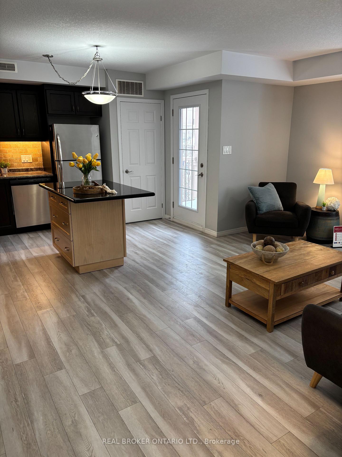 Photo 5 of Unit 8H, 1460 Highland Road W, Kitchener, Highland West — HOMEH