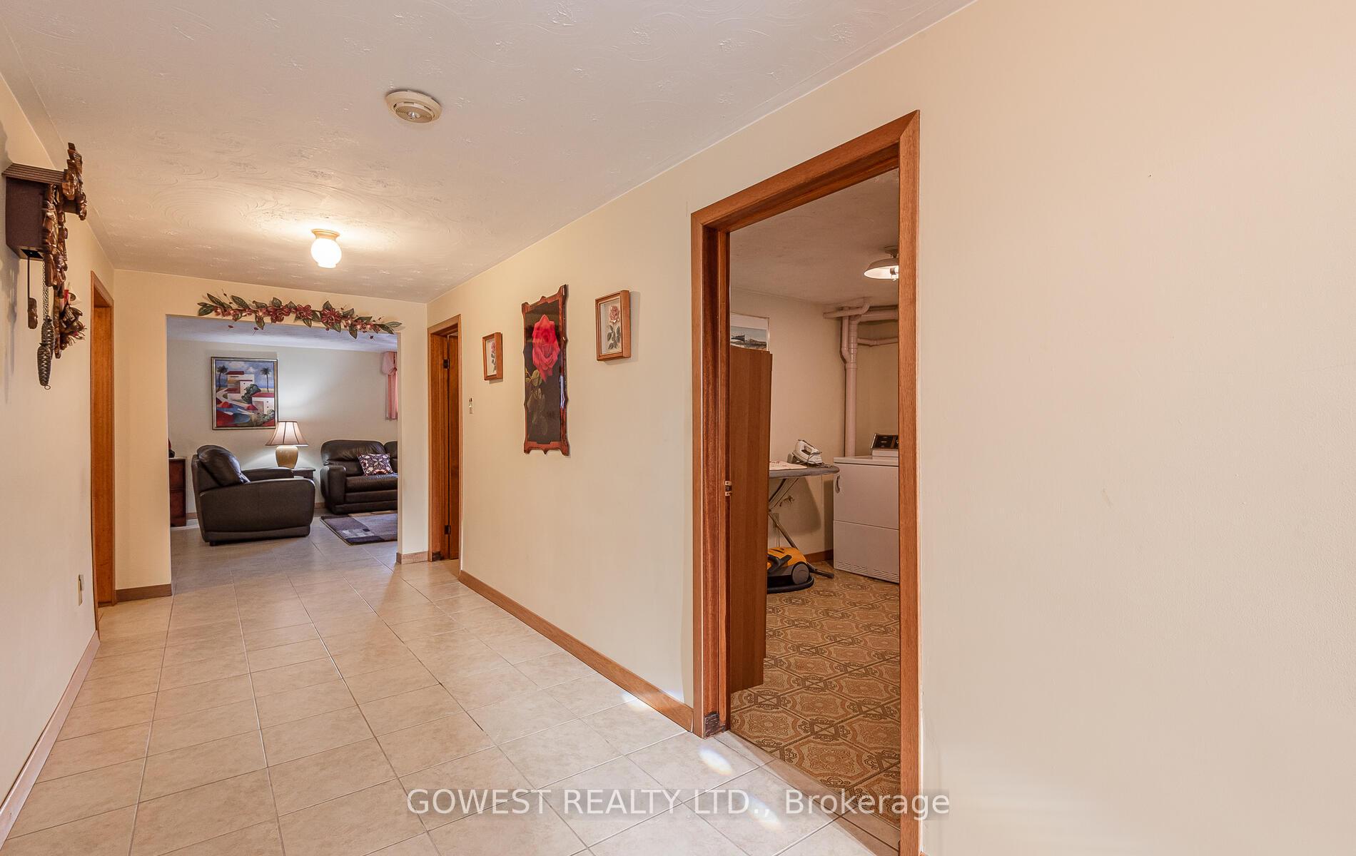 Photo 52 of 19 Village Drive, Hamilton, Kentley — HOMEH