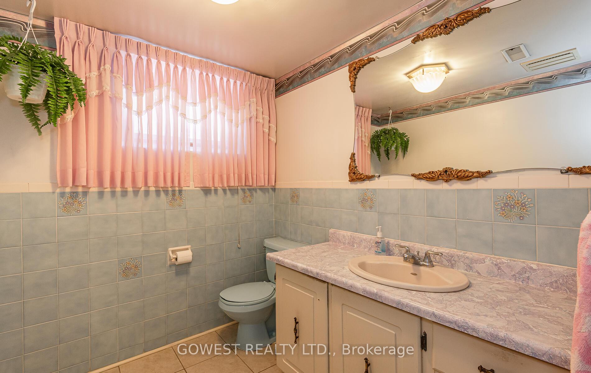 Photo 58 of 19 Village Drive, Hamilton, Kentley — HOMEH