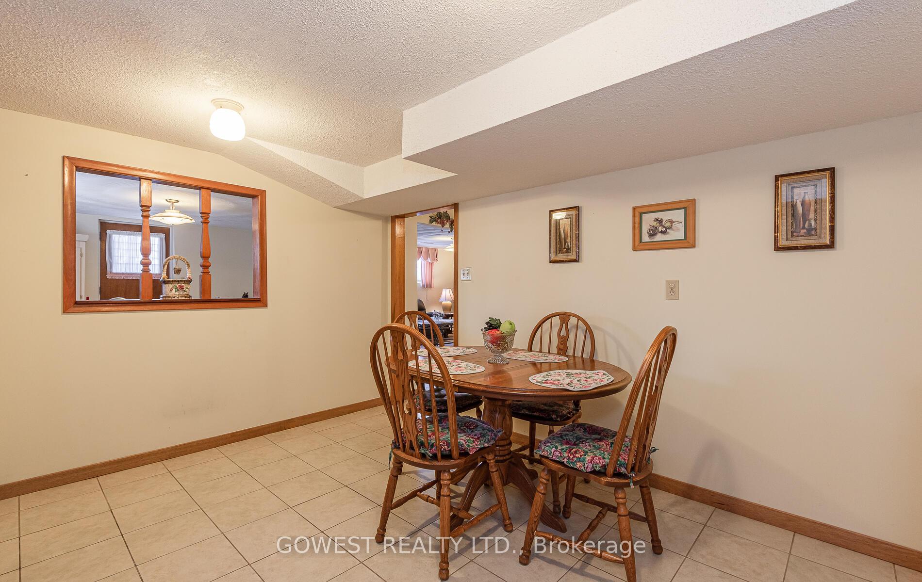 Photo 47 of 19 Village Drive, Hamilton, Kentley — HOMEH