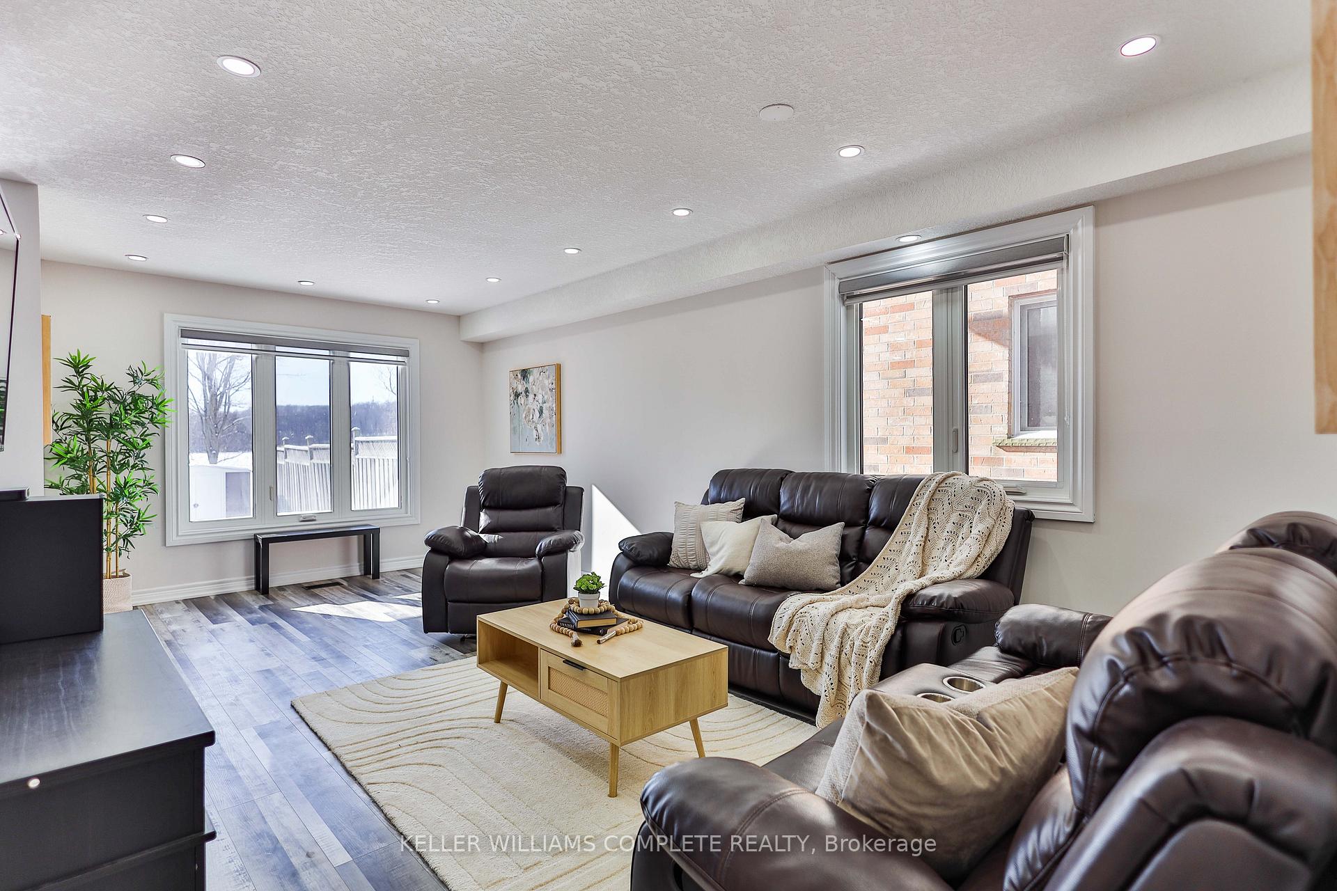 Photo 7 of 117 Wilderness Drive, Kitchener — HOMEH