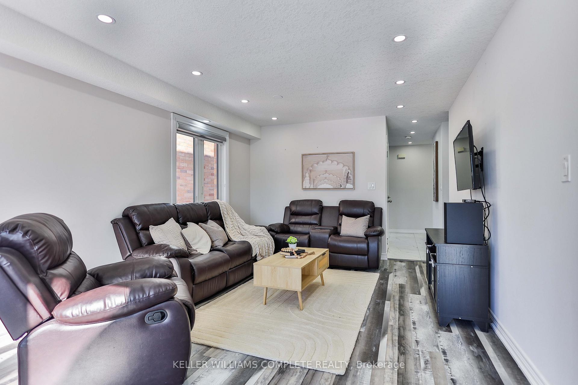 Photo 9 of 117 Wilderness Drive, Kitchener — HOMEH