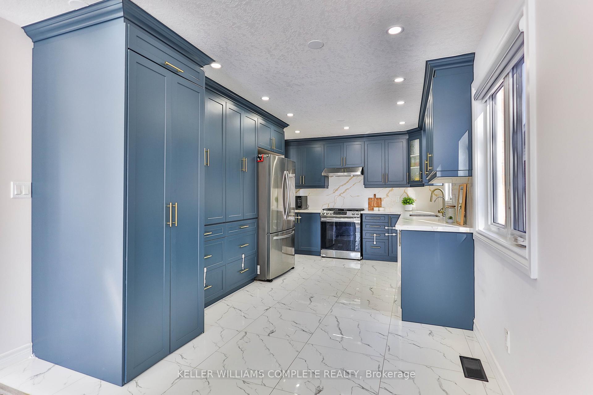 Photo 10 of 117 Wilderness Drive, Kitchener — HOMEH