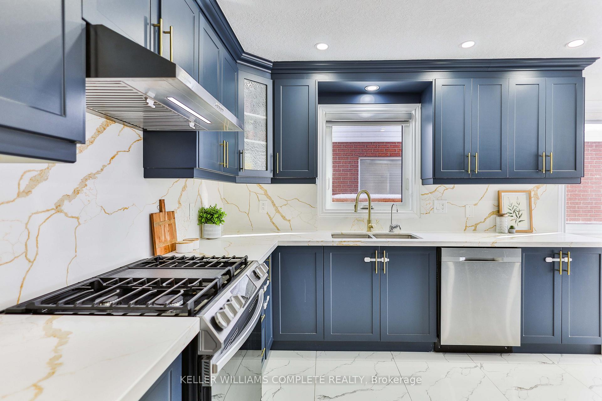 Photo 11 of 117 Wilderness Drive, Kitchener — HOMEH