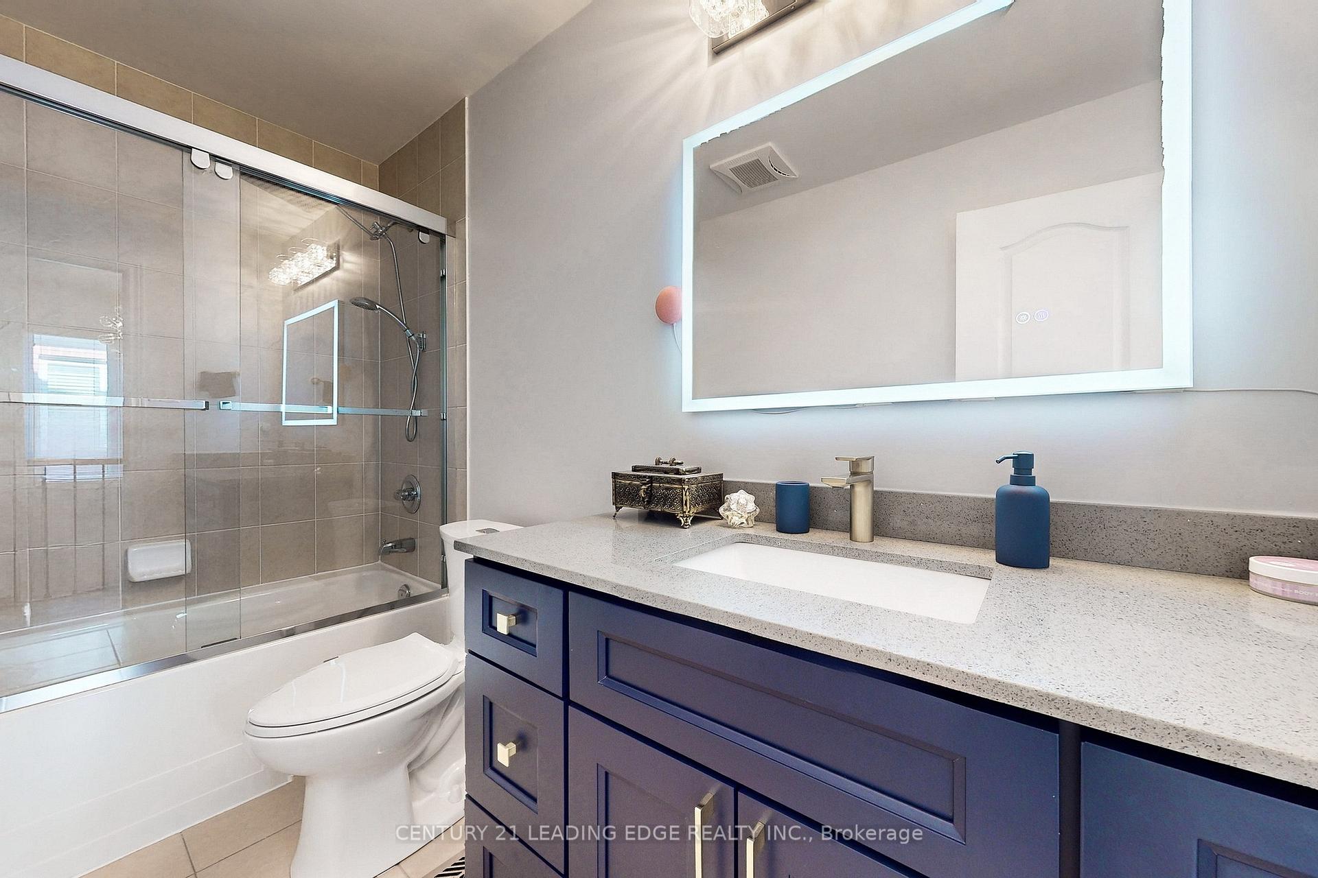 Photo 28 of 22 Arco Circle, Vaughan, Maple — HOMEH