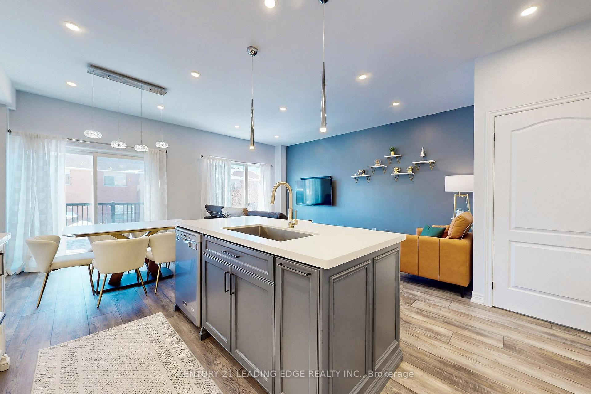 Photo 48 of 22 Arco Circle, Vaughan, Maple — HOMEH