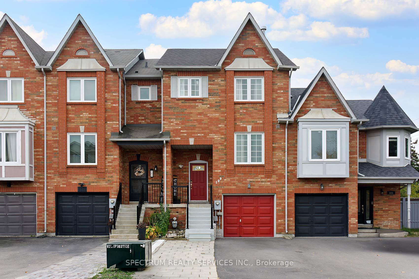 Photo 1 of 109 Kelso Crescent, Vaughan, Maple — HOMEH