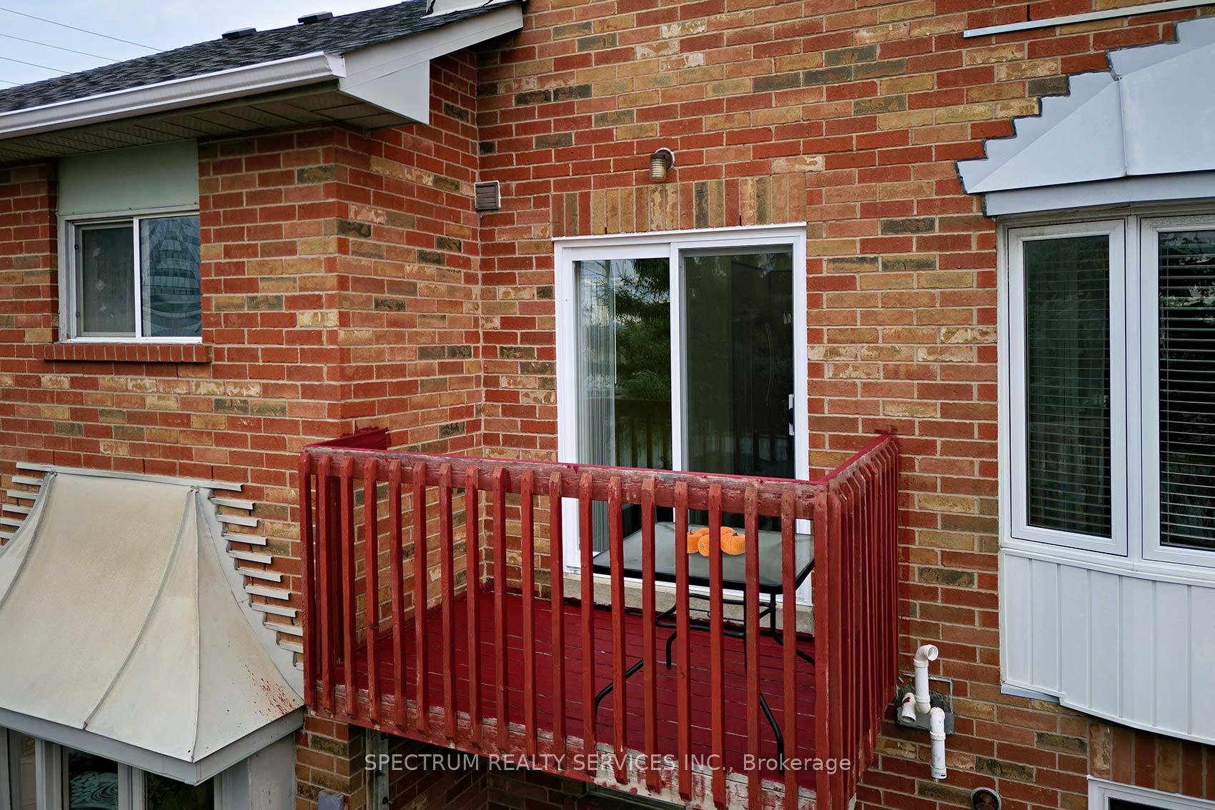 Photo 13 of 109 Kelso Crescent, Vaughan, Maple — HOMEH