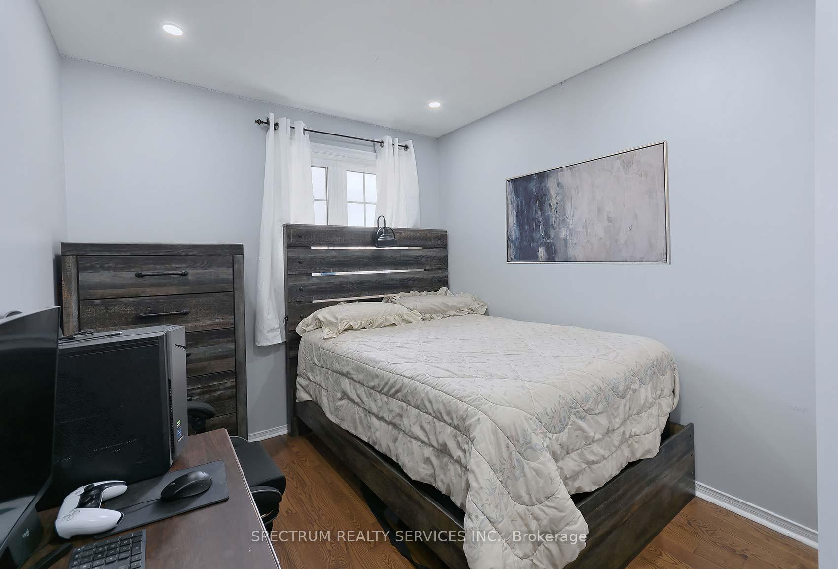 Photo 26 of 109 Kelso Crescent, Vaughan, Maple — HOMEH
