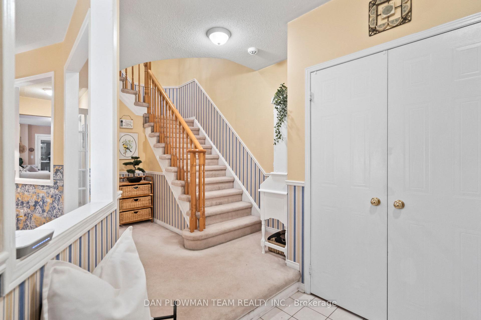 Photo 6 of 135 Thicket Crescent, Pickering, Highbush — HOMEH