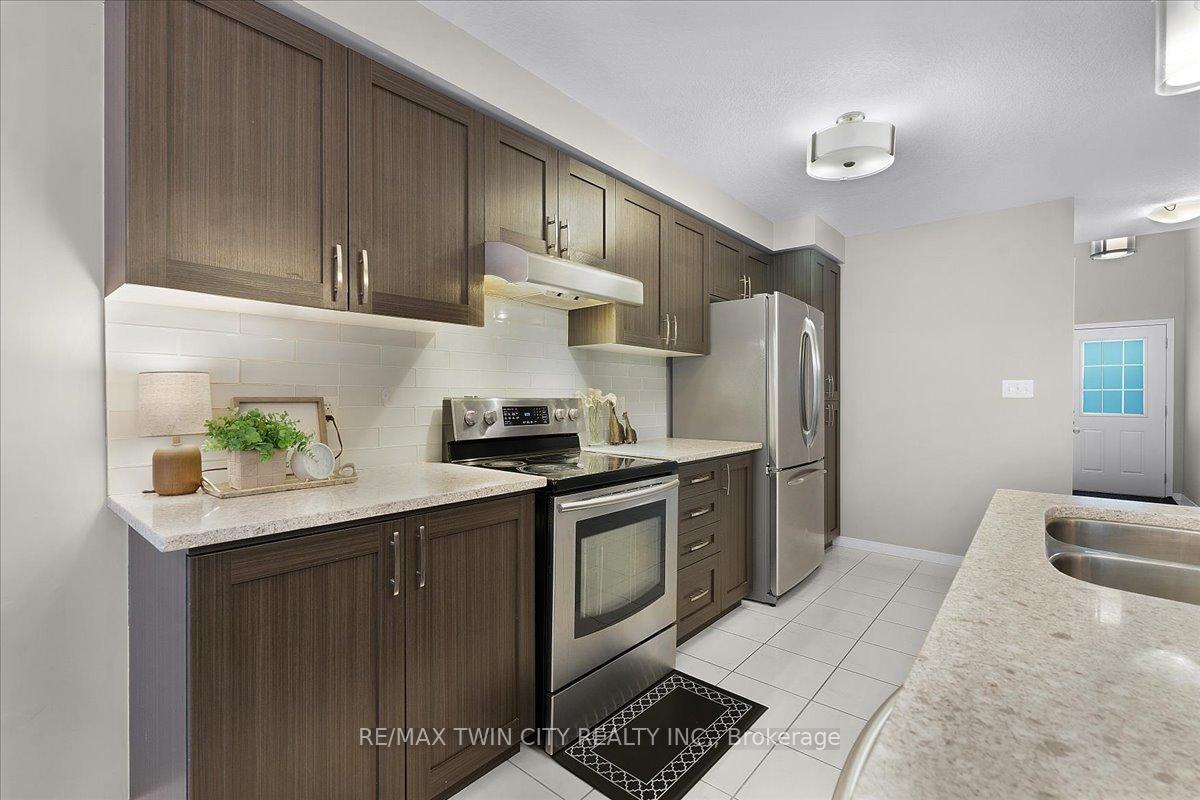 Photo 8 of 149 Maitland Street, Kitchener — HOMEH
