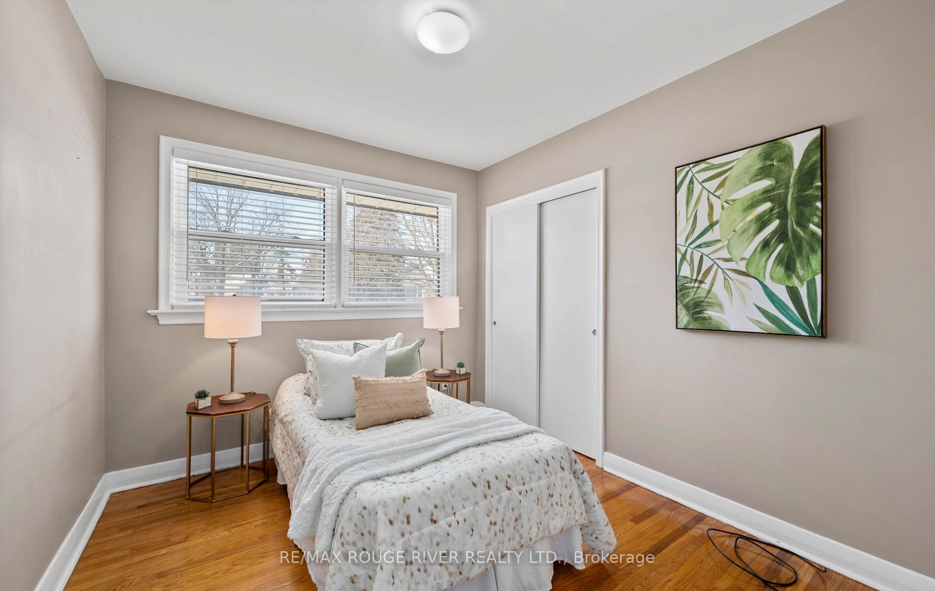 Photo 20 of 50 Kings Crescent, Ajax, South East — HOMEH