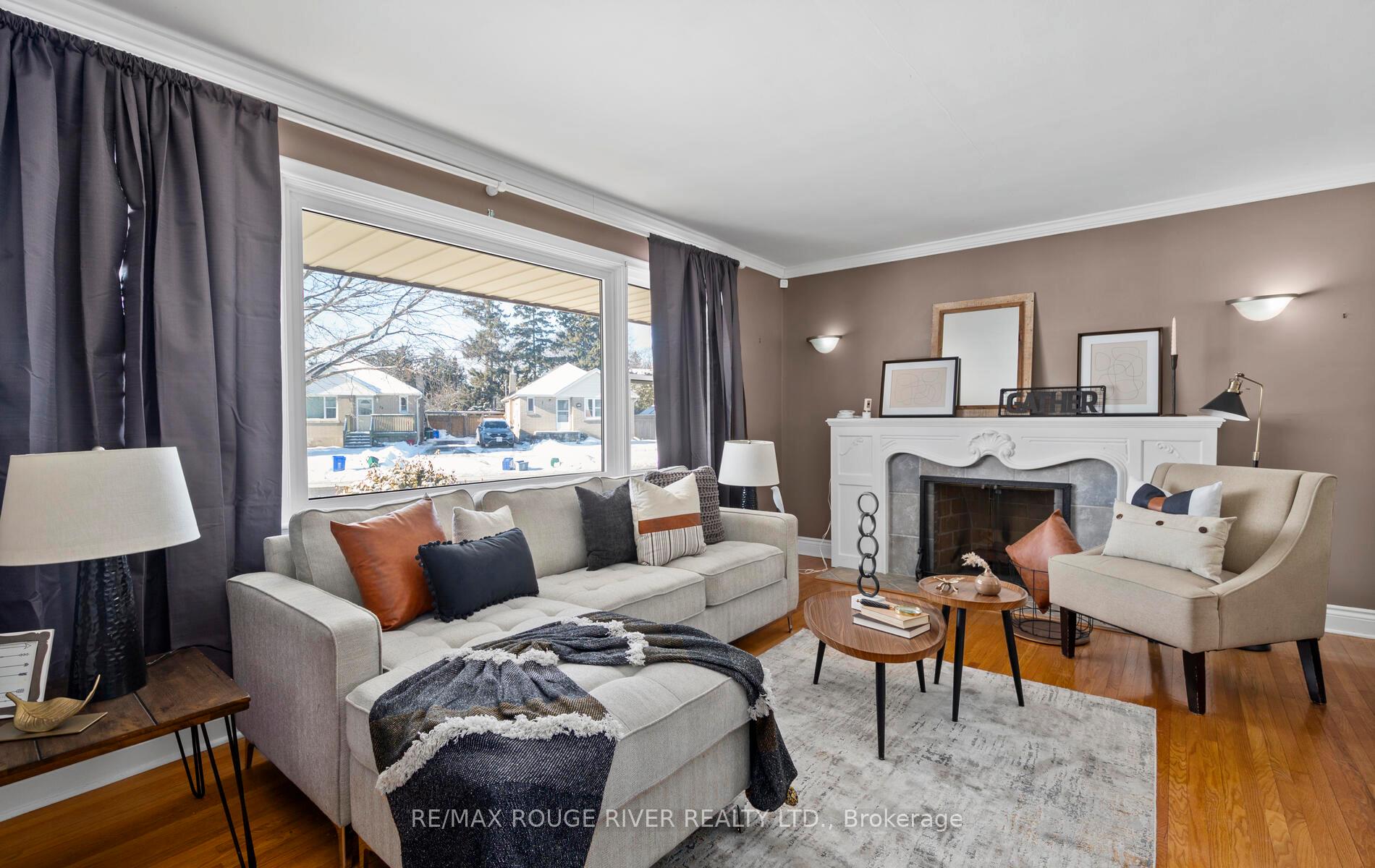 Photo 24 of 50 Kings Crescent, Ajax, South East — HOMEH