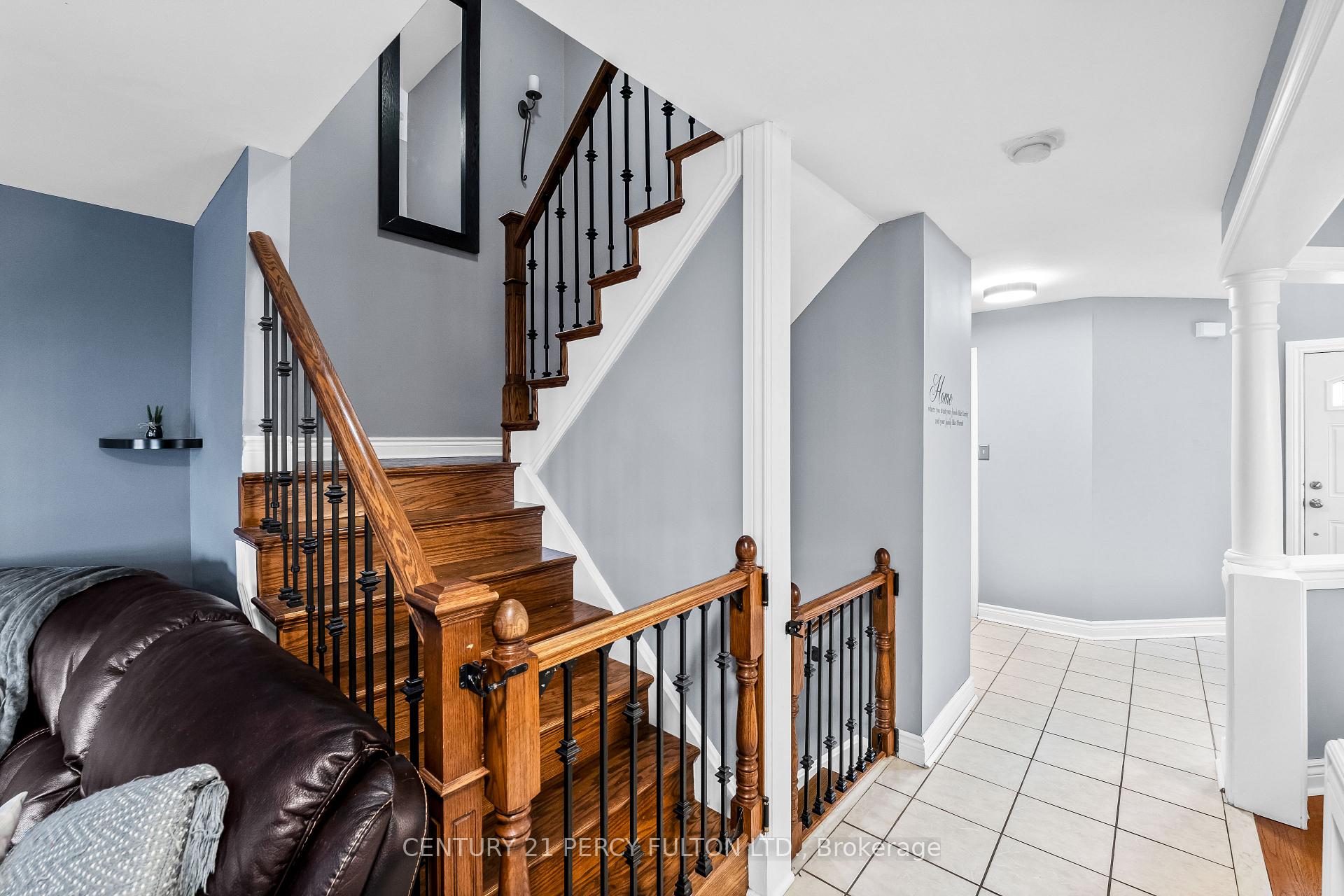 Photo 15 of 35 Millburn Drive, Clarington, Bowmanville — HOMEH