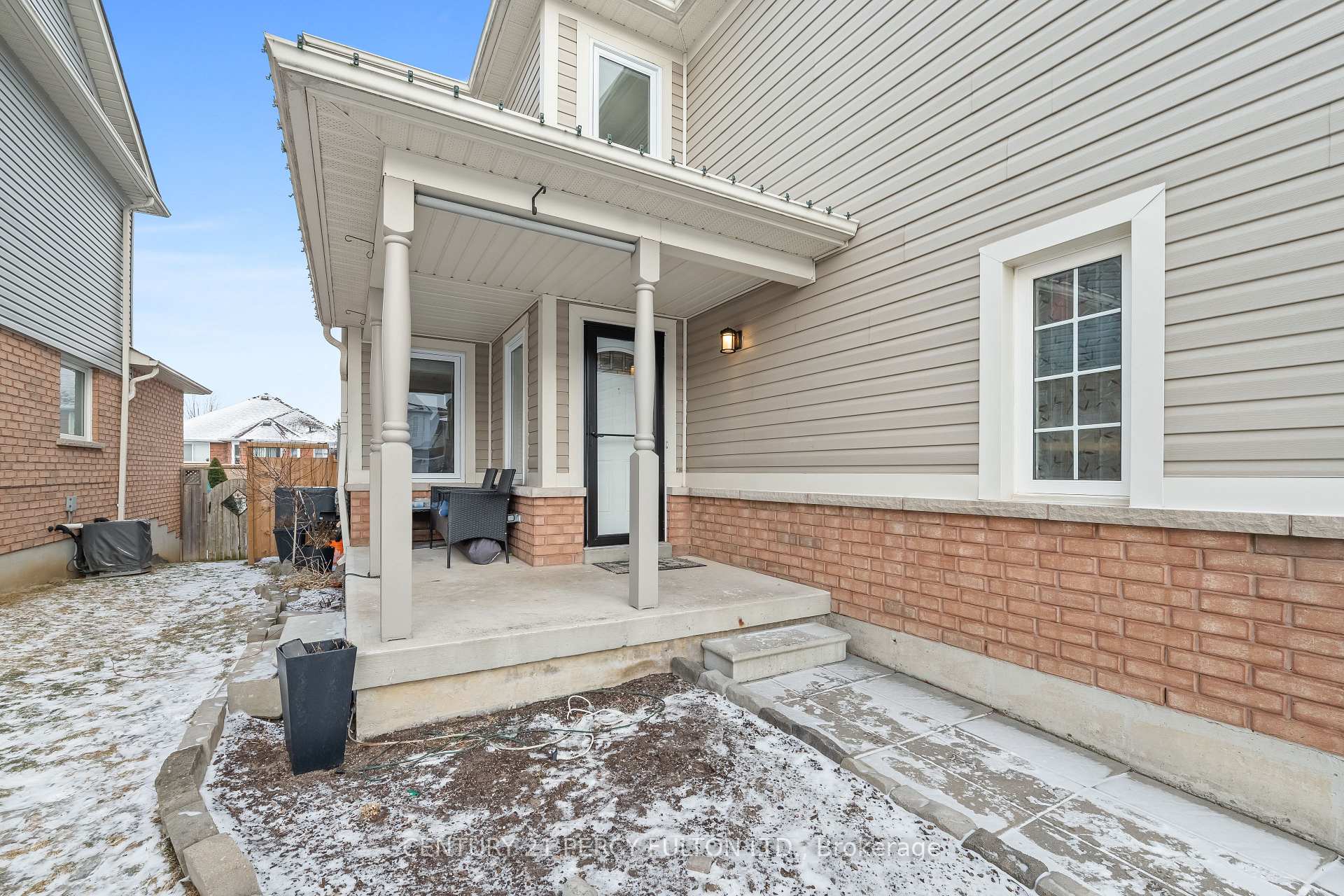 Photo 23 of 35 Millburn Drive, Clarington, Bowmanville — HOMEH