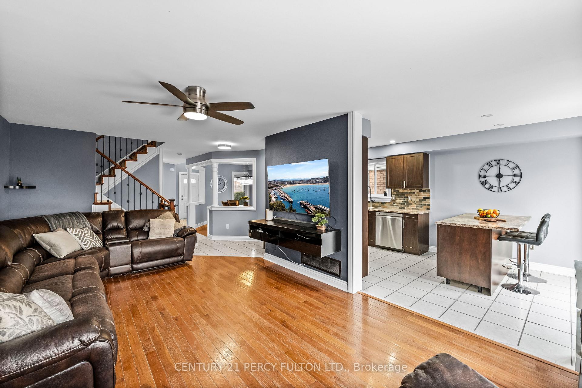 Photo 29 of 35 Millburn Drive, Clarington, Bowmanville — HOMEH