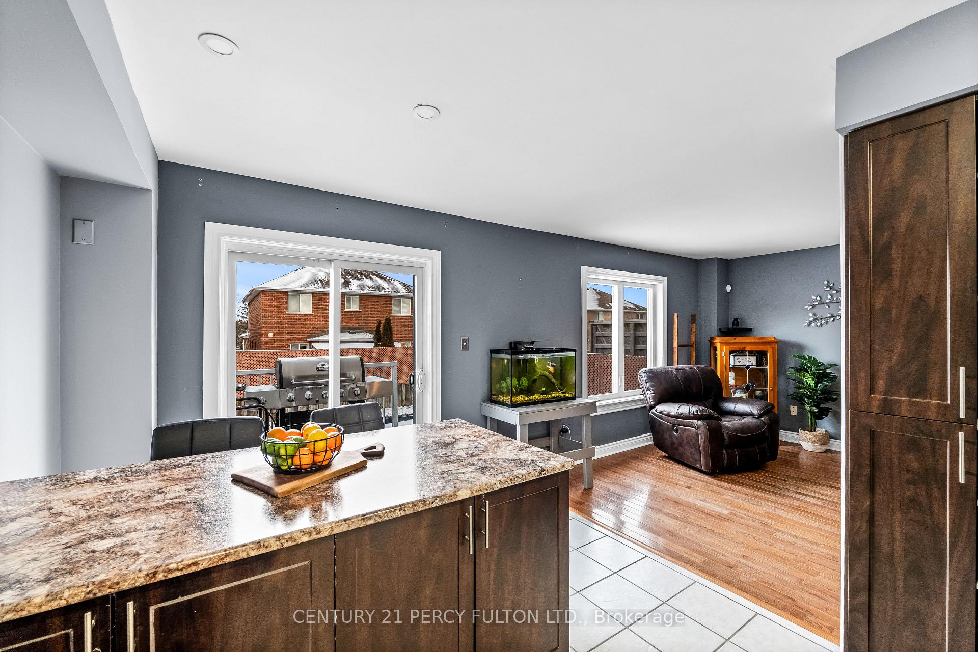 Photo 30 of 35 Millburn Drive, Clarington, Bowmanville — HOMEH
