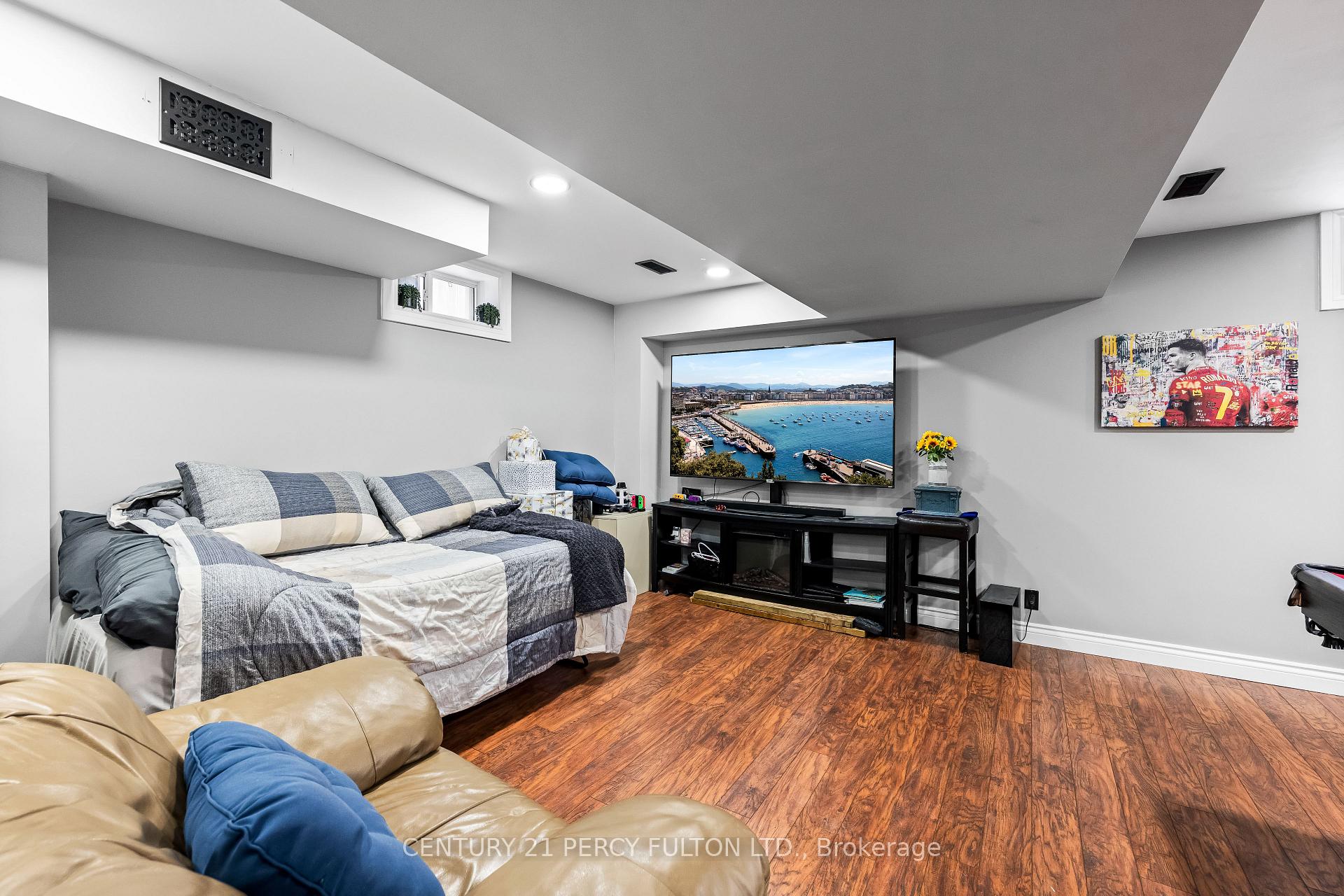 Photo 54 of 35 Millburn Drive, Clarington, Bowmanville — HOMEH