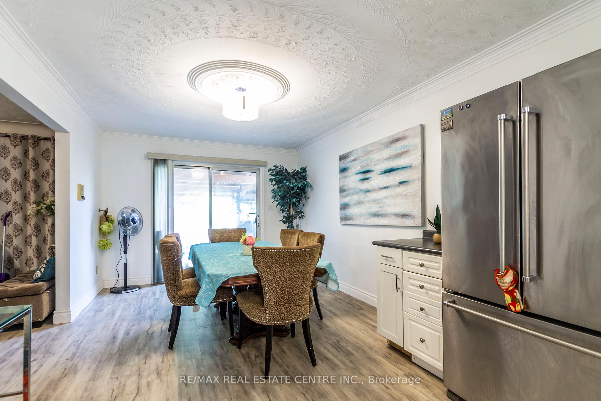 Photo 31 of 404 Queenston Road, Hamilton, Glenview — HOMEH