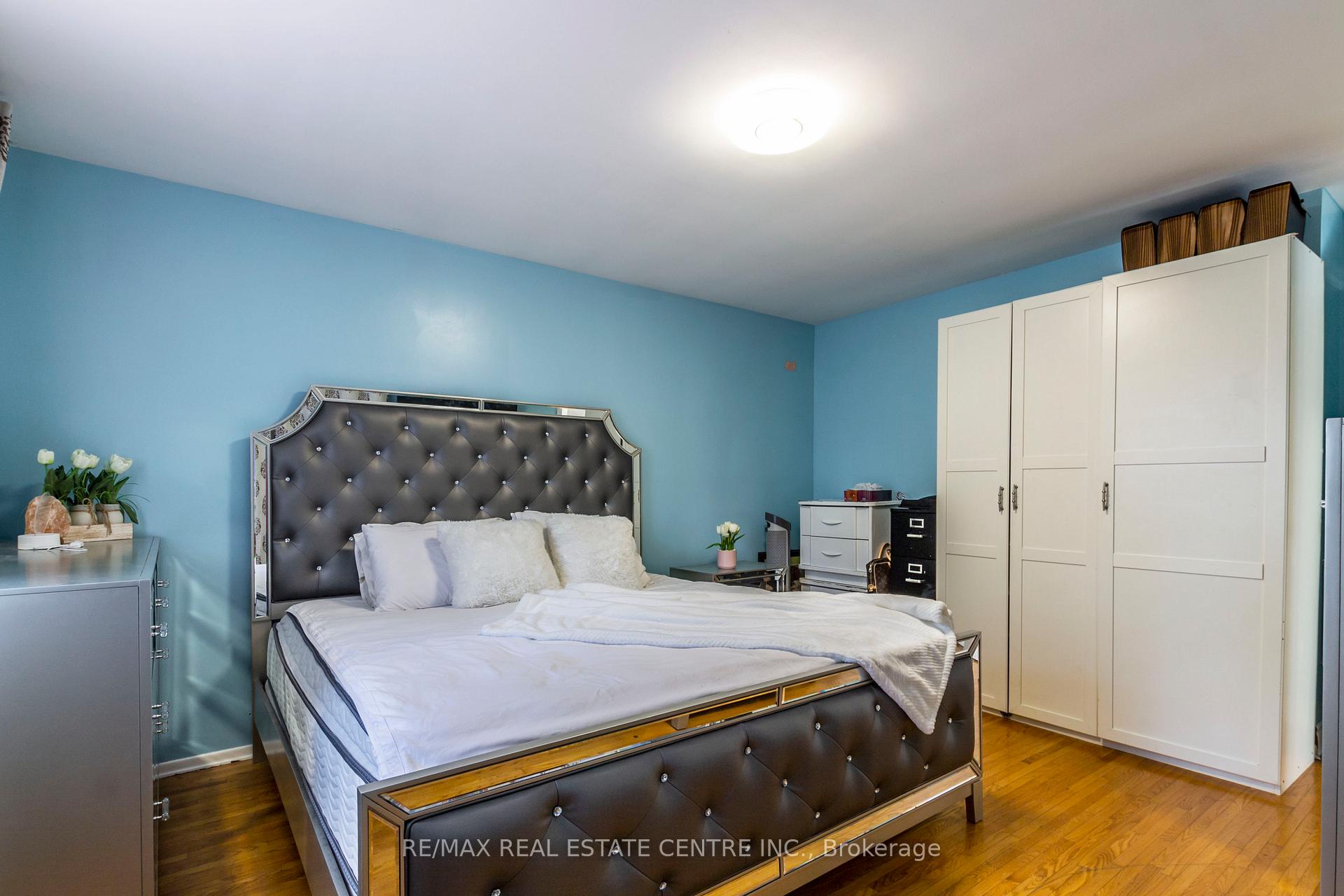 Photo 36 of 404 Queenston Road, Hamilton, Glenview — HOMEH