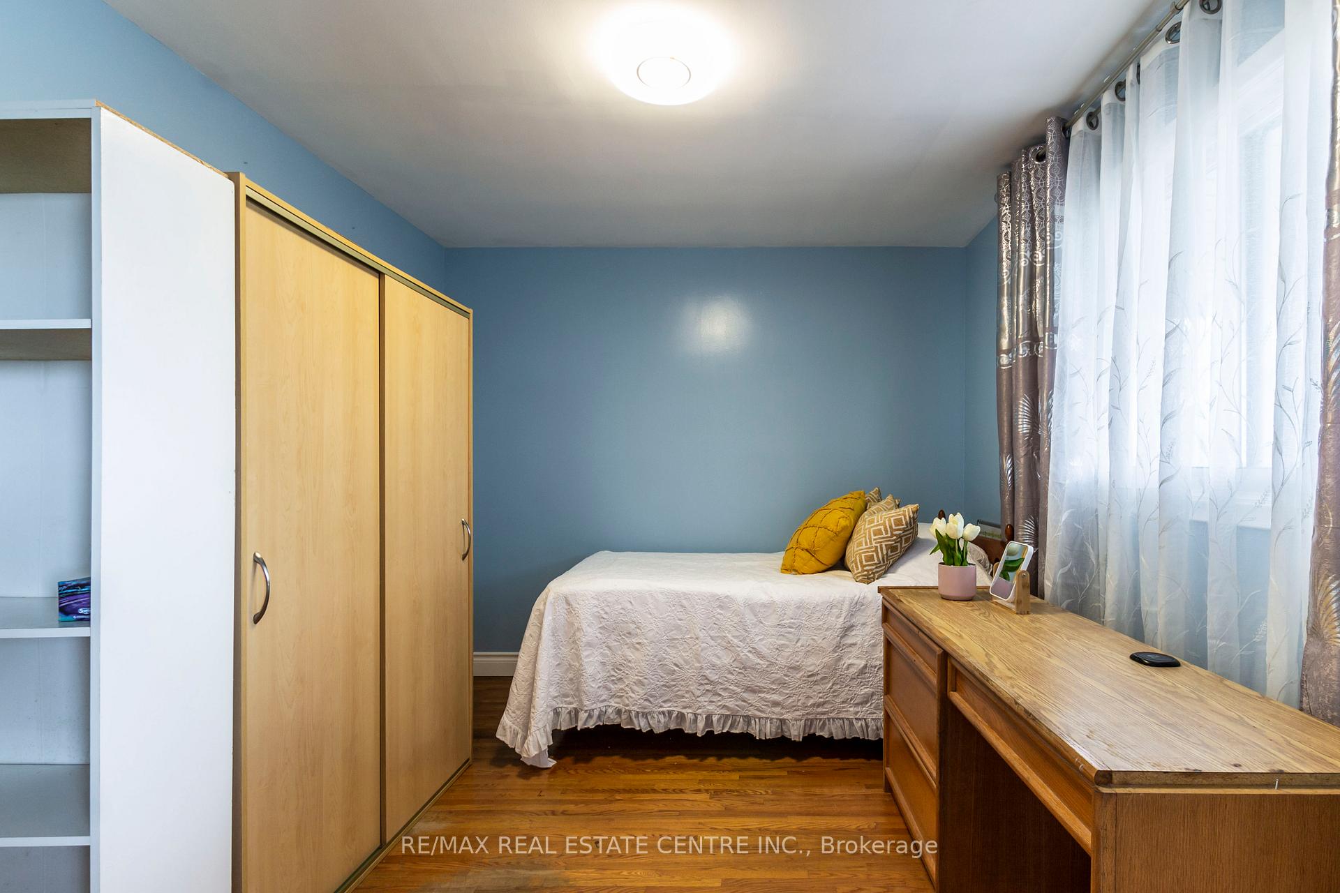 Photo 62 of 404 Queenston Road, Hamilton, Glenview — HOMEH