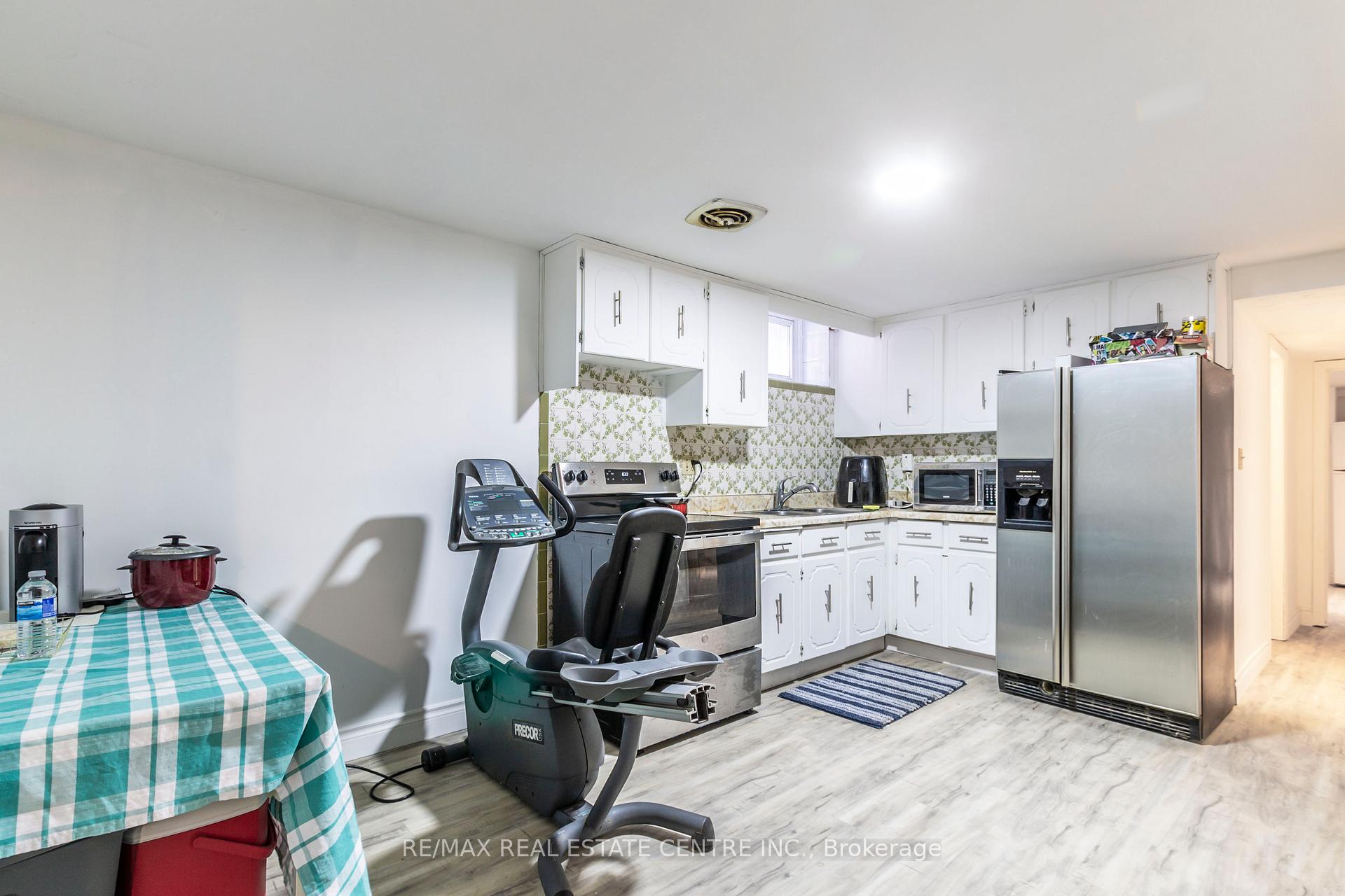 Photo 70 of 404 Queenston Road, Hamilton, Glenview — HOMEH