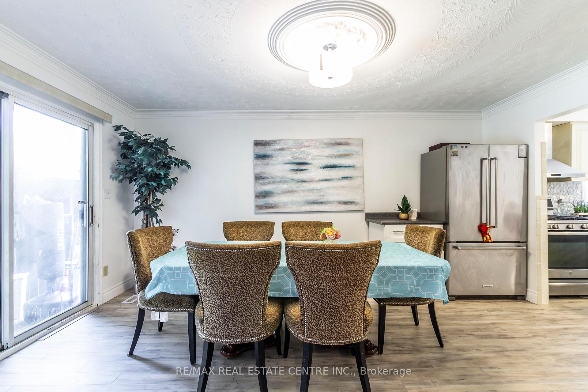 Photo 13 of 404 Queenston Road, Hamilton, Glenview — HOMEH